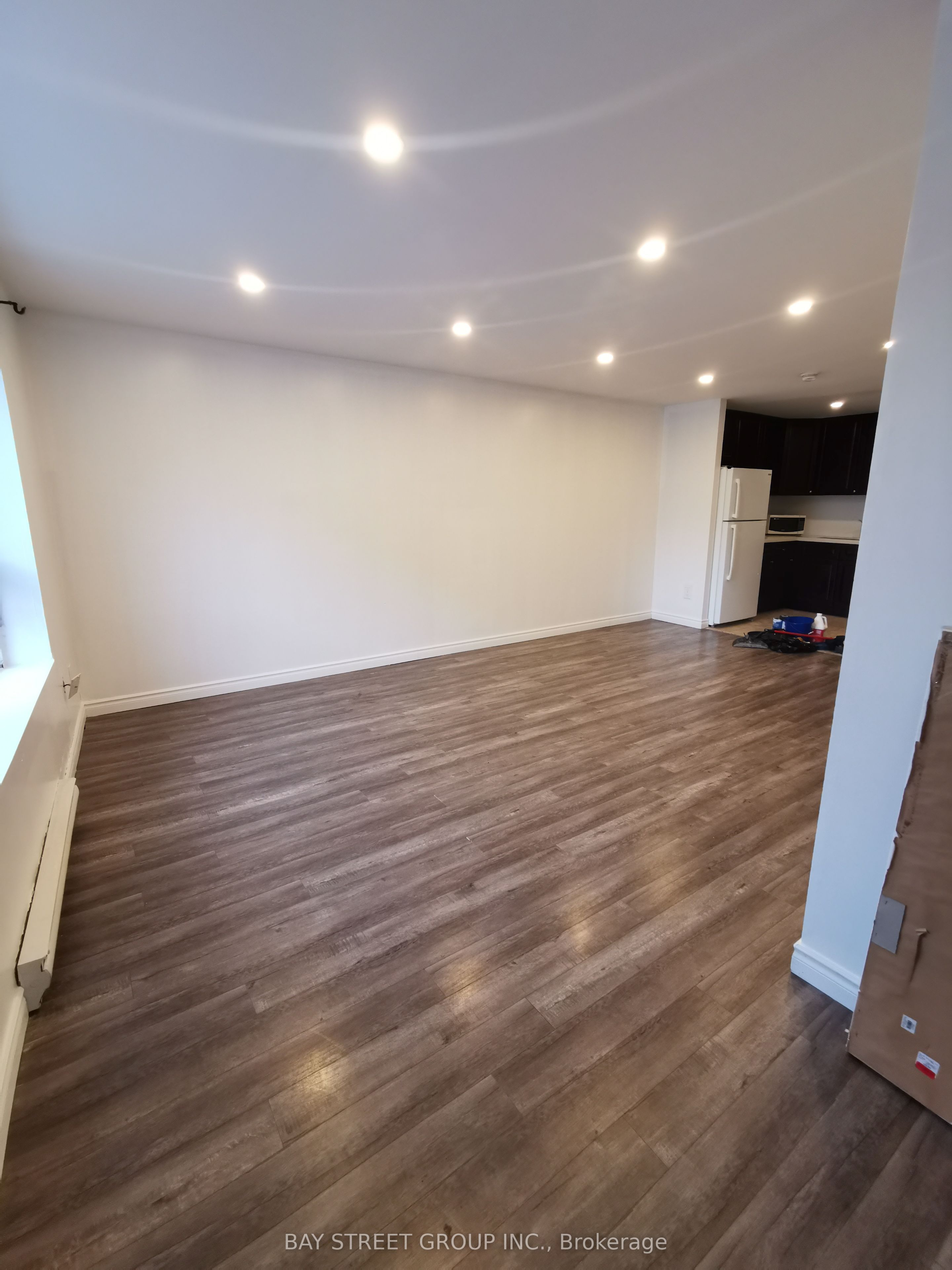 1546 Jane Street 2nd Flr, Toronto, ON M9N 2R5 photo 4
