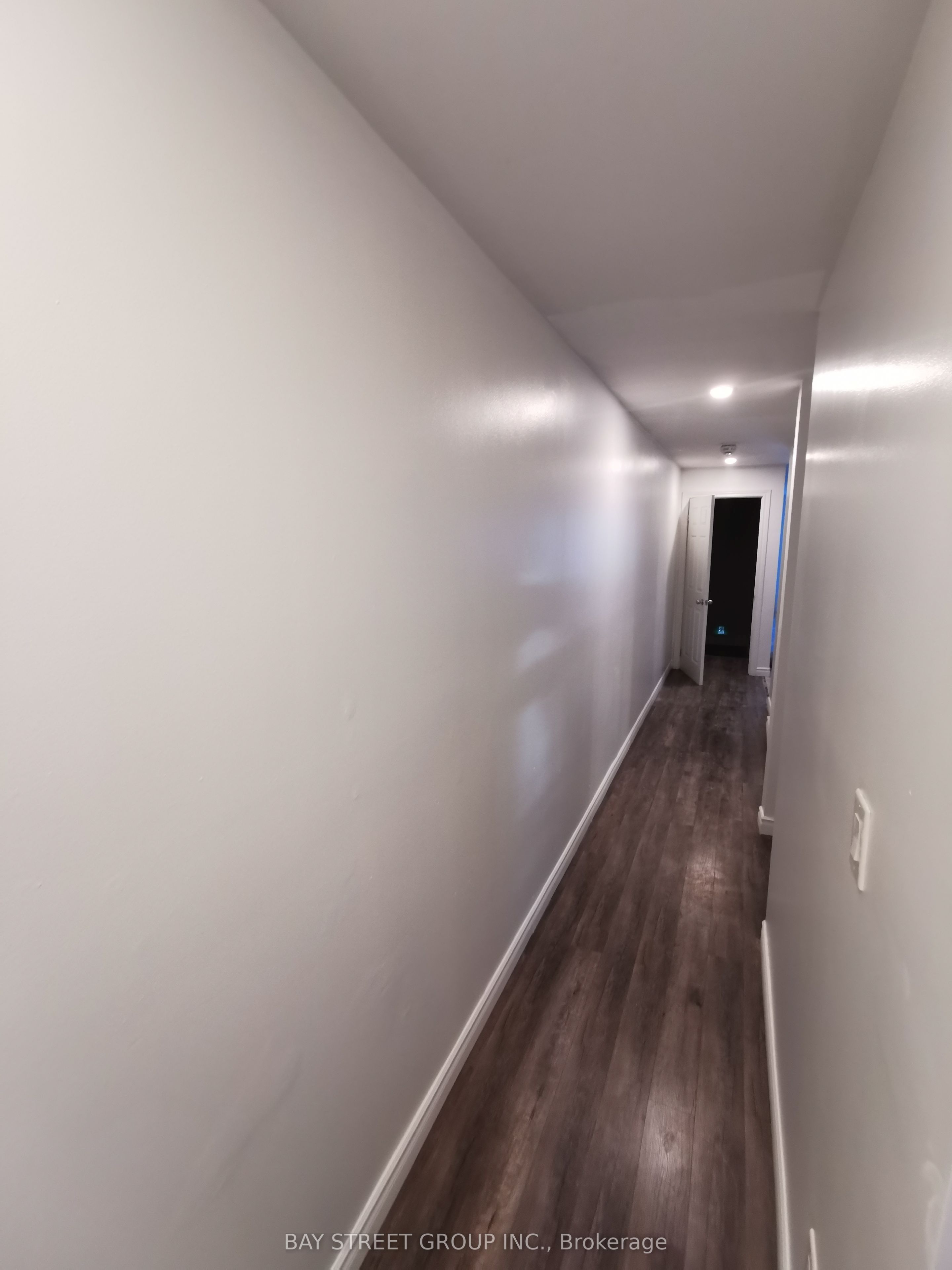 1546 Jane Street 2nd Flr, Toronto, ON M9N 2R5 photo 5