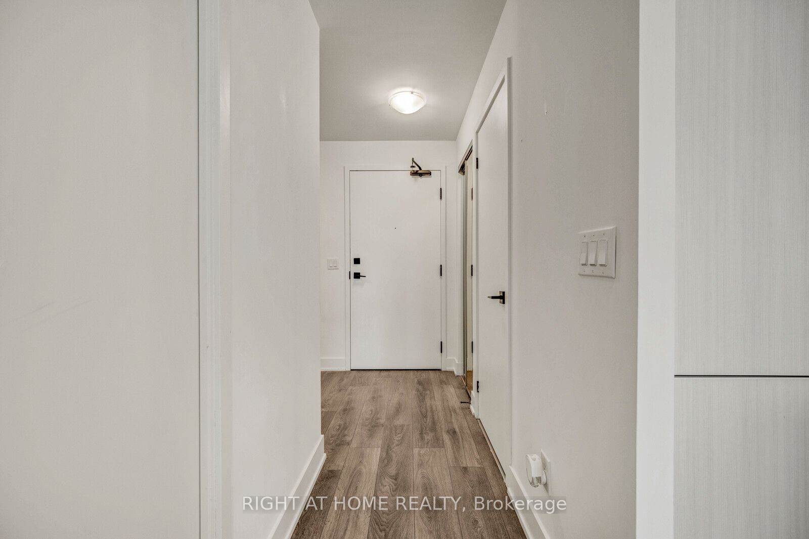 2481 Taunton Road 459, Oakville, ON L6H 3R7 photo 2