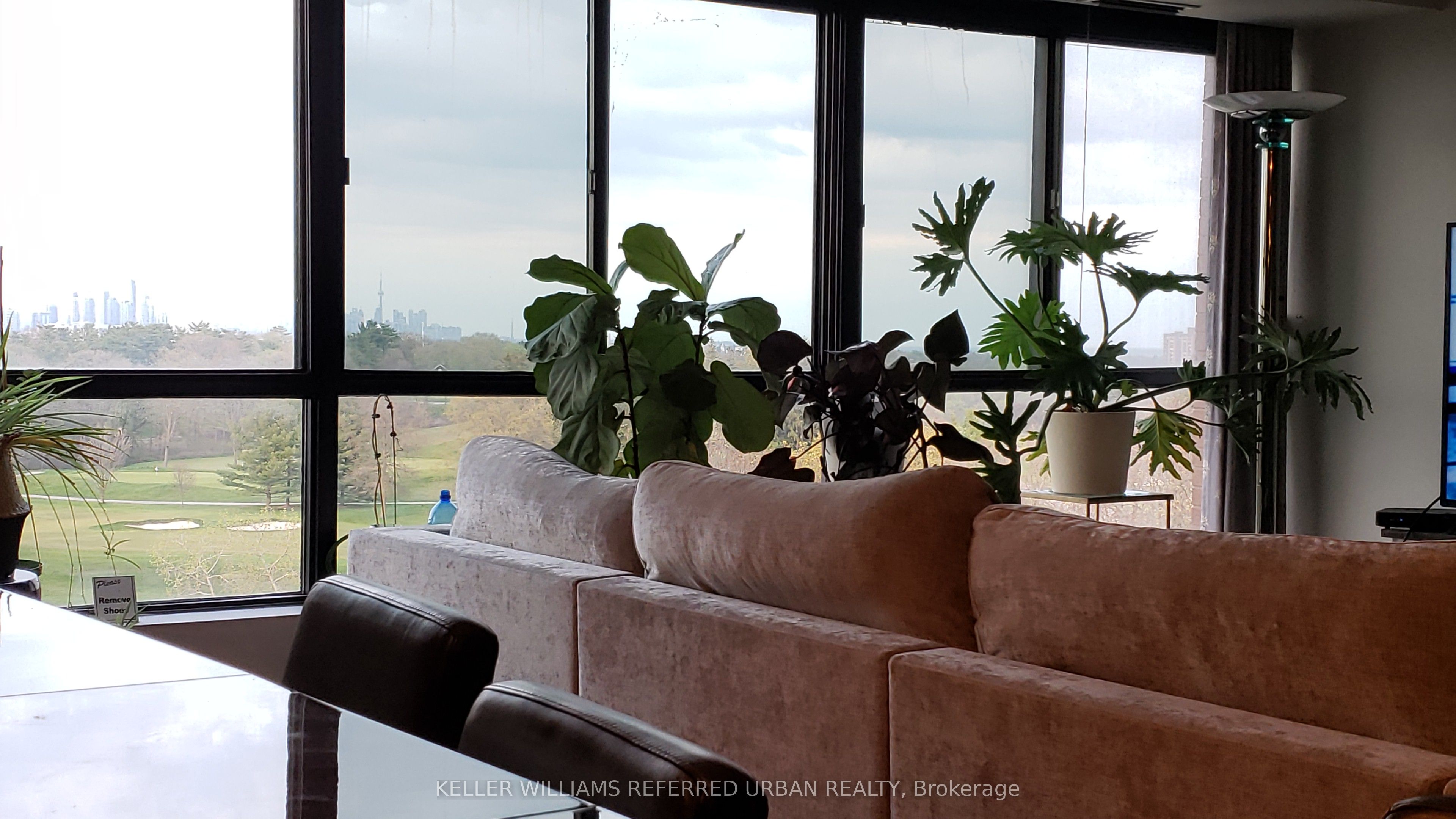 387 Roncesvalles Avenue, Toronto, ON M6R 2N1 photo 4