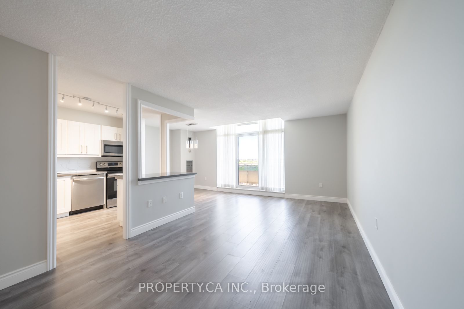 355 Rathburn Road E 1204, Mississauga, ON L4Z 1H4