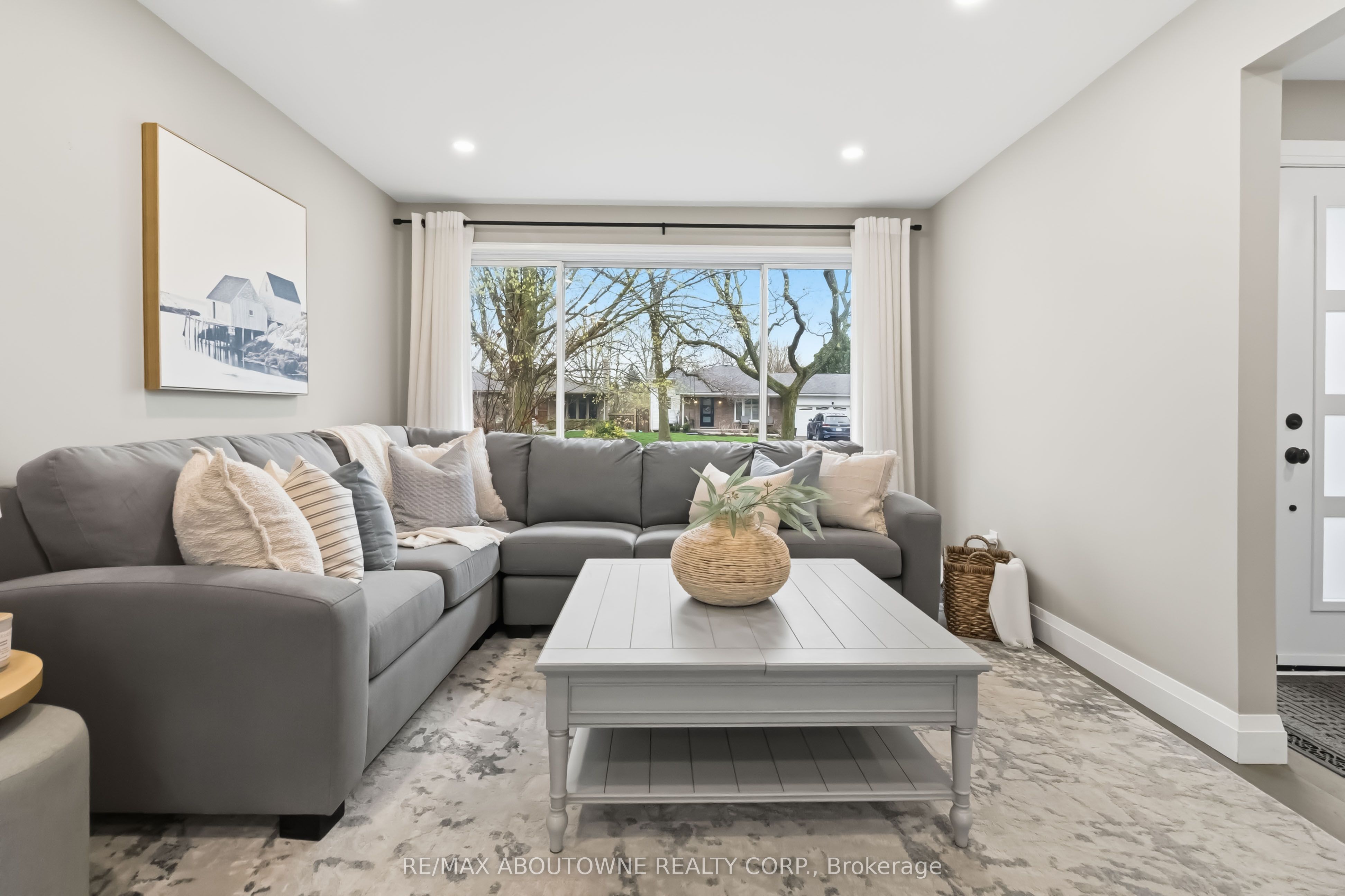 2485 Woburn Crescent, Oakville, ON L6L 5E8 photo 5
