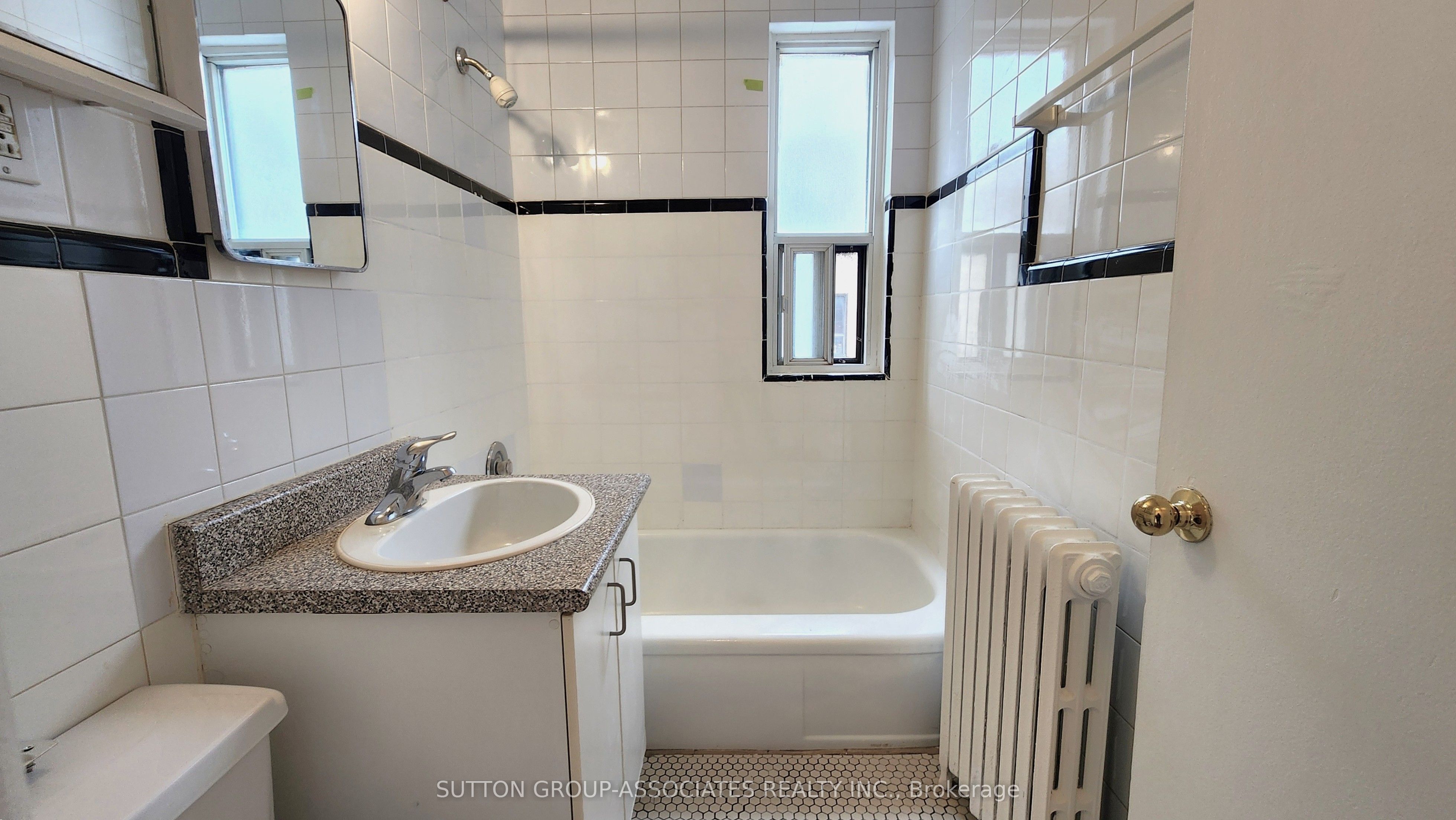 1 Greenbrook Drive 304, Toronto, ON M6M 2J8