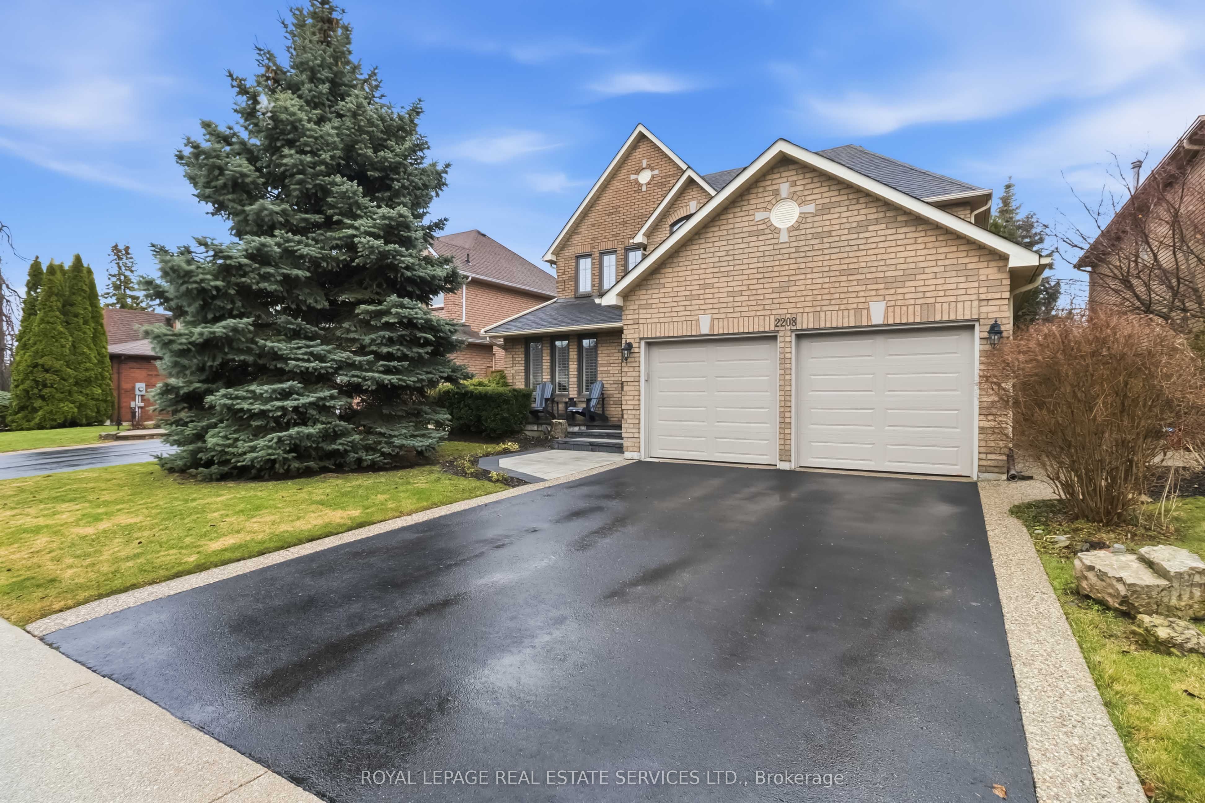 2208 Brays Lane, Oakville, ON L6M 3J7 photo 5