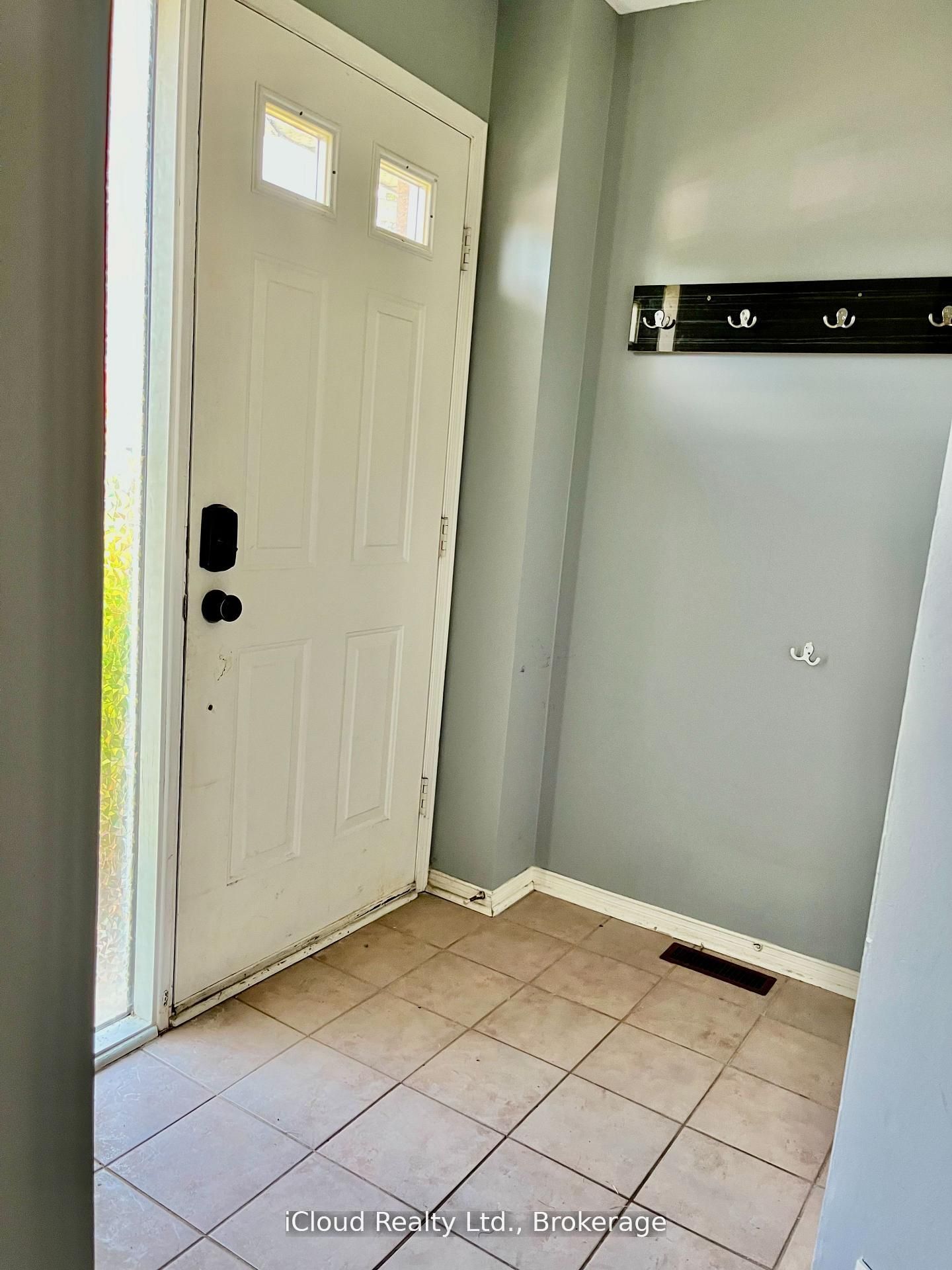 40 Glenashton Drive, Oakville, ON L6H 6G2 photo 3