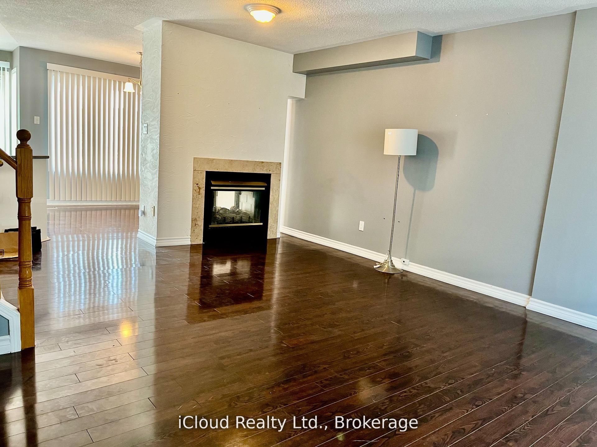 40 Glenashton Drive, Oakville, ON L6H 6G2 photo 5