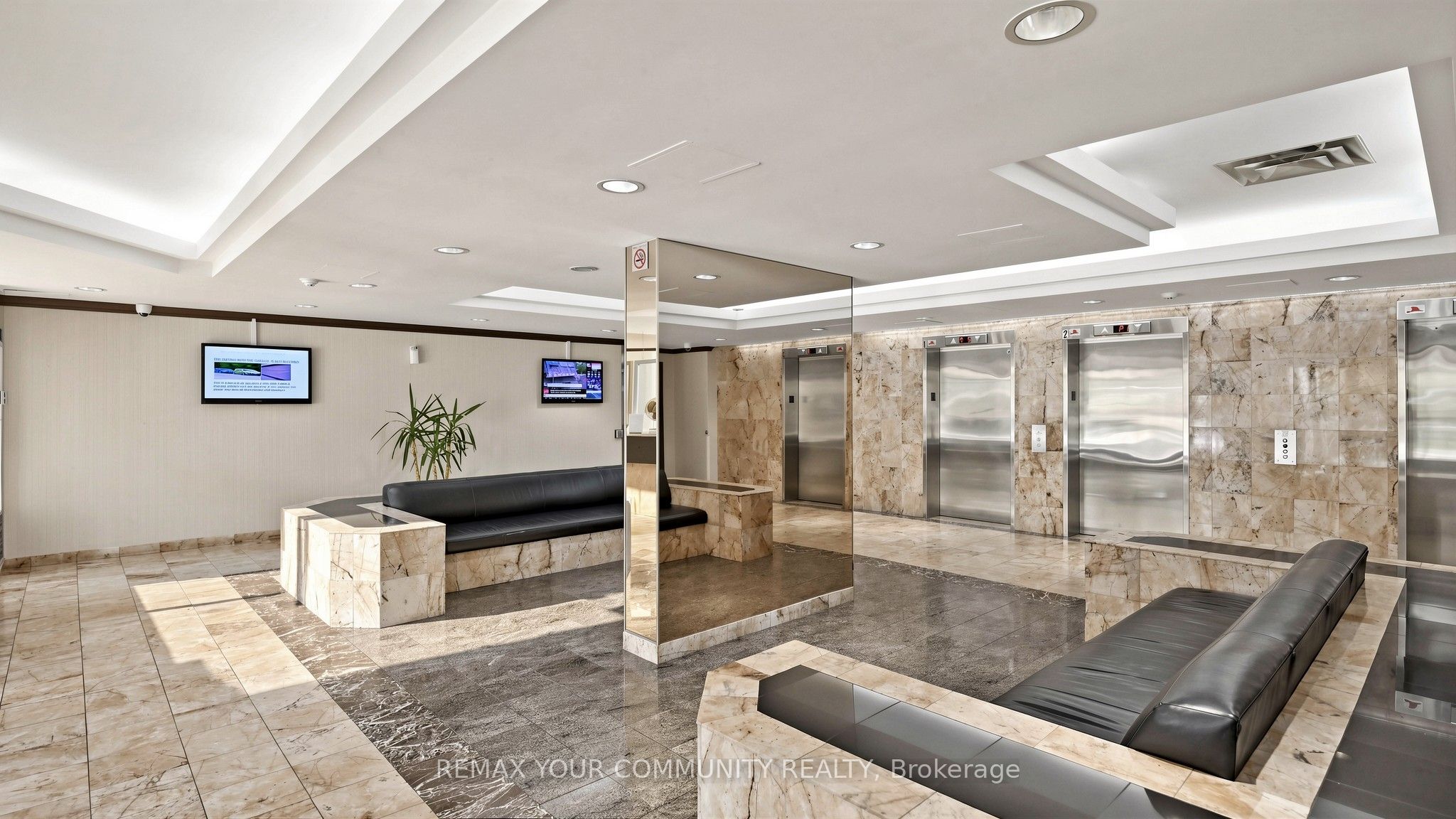 1 Rowntree Road 1215, Toronto, ON M9V 5G7 photo 4