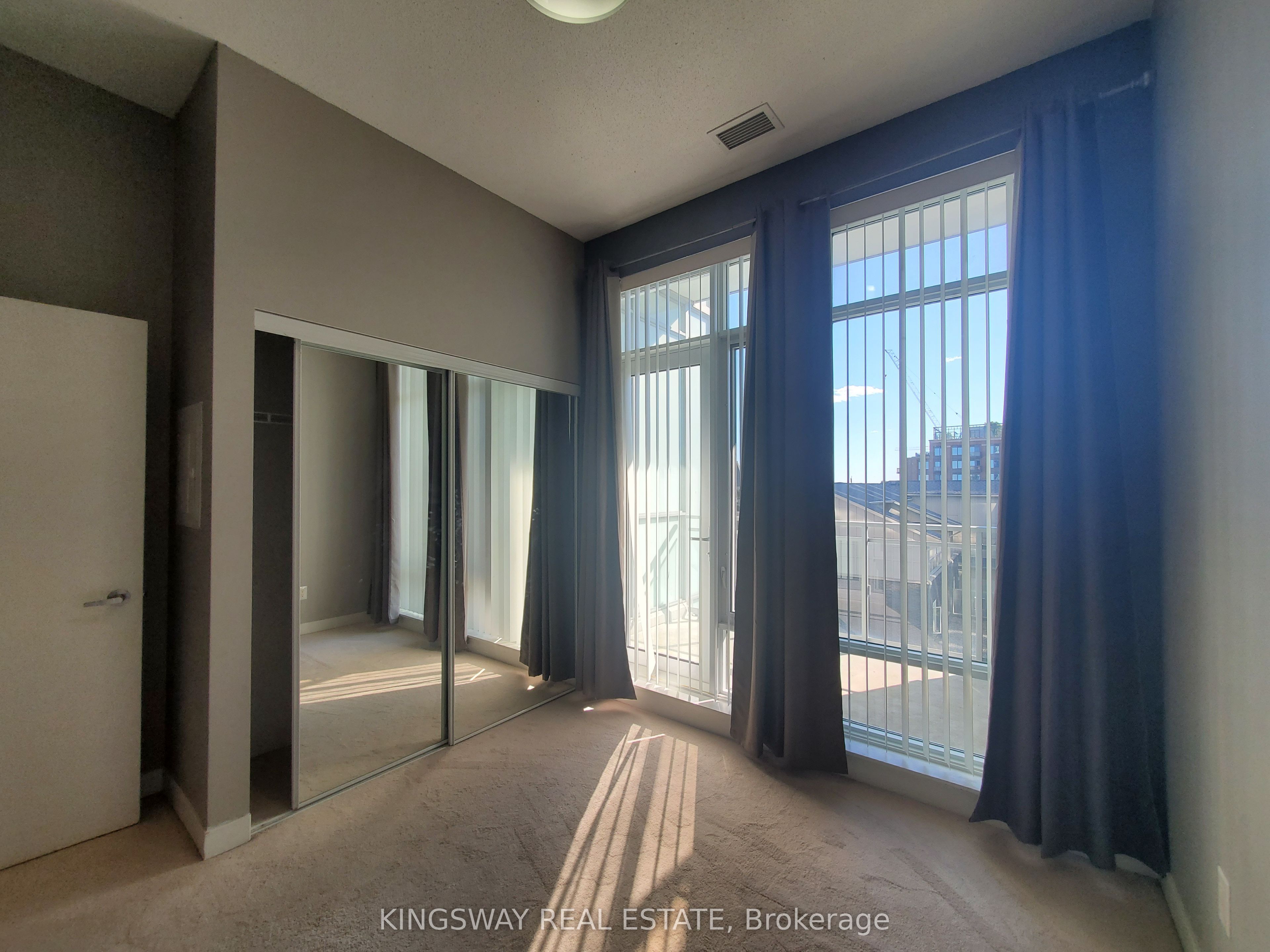 365 Prince Of Wales Drive 405, Mississauga, ON L5B 0G6 photo 5