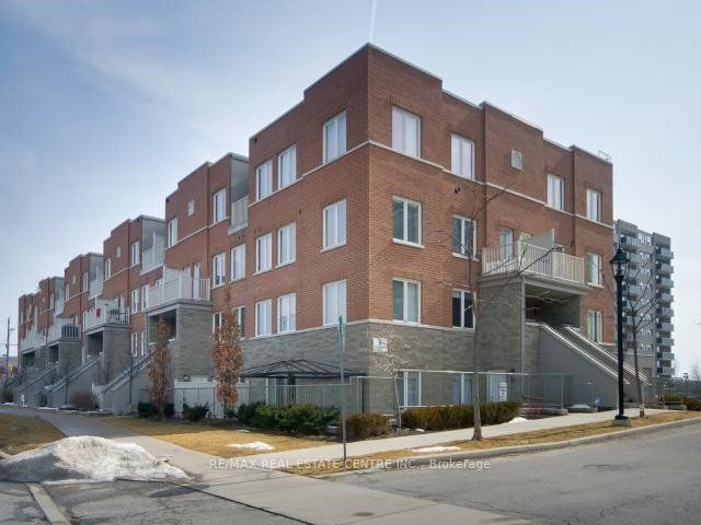 5 Richgrove Drive E 208, Toronto, ON M9R 0A3 photo 2