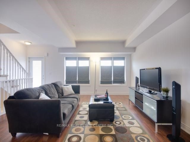 5 Richgrove Drive E 208, Toronto, ON M9R 0A3 photo 4