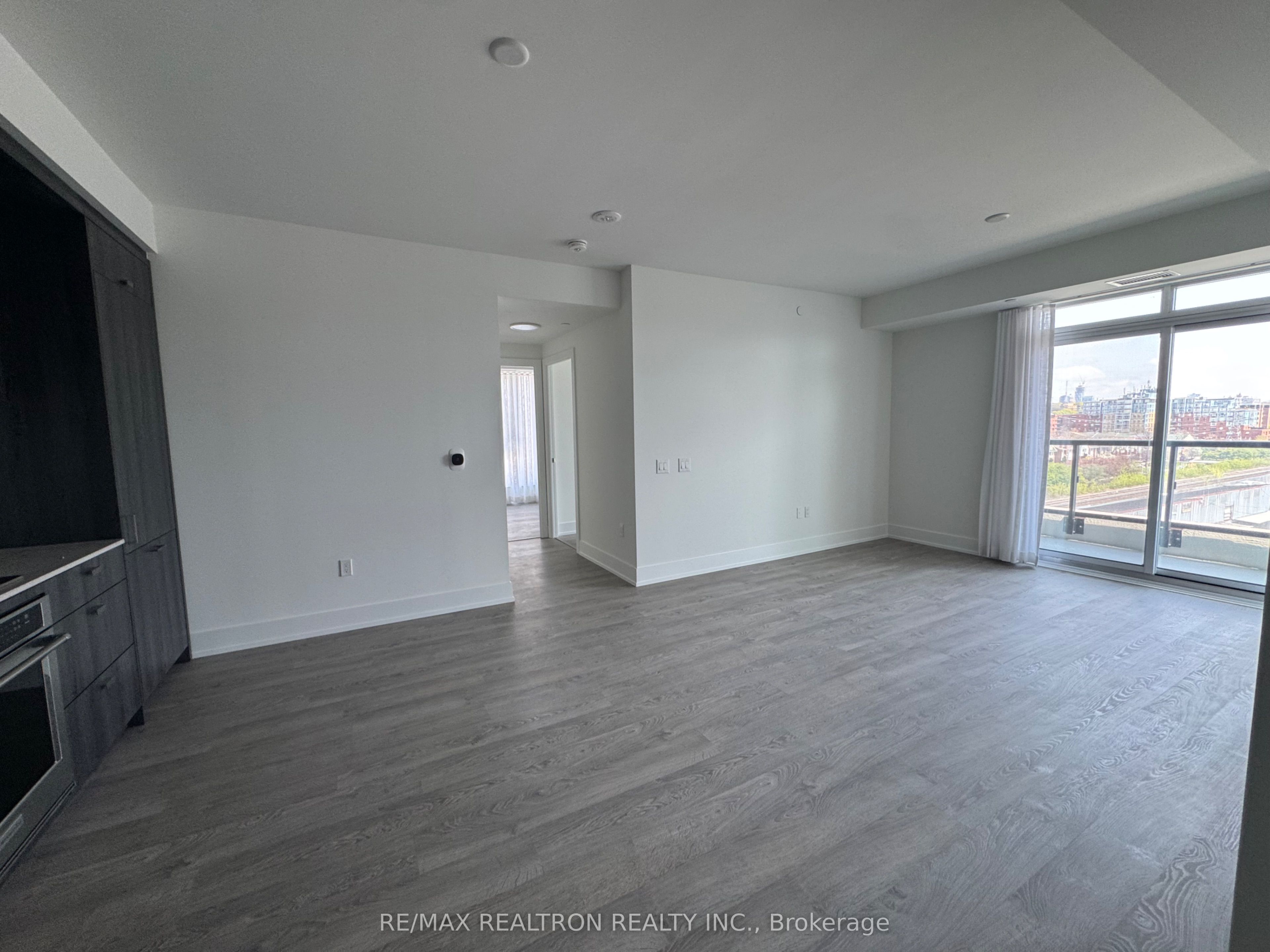 858 Dupont Street 624, Toronto, ON M6G 0C1 photo 5