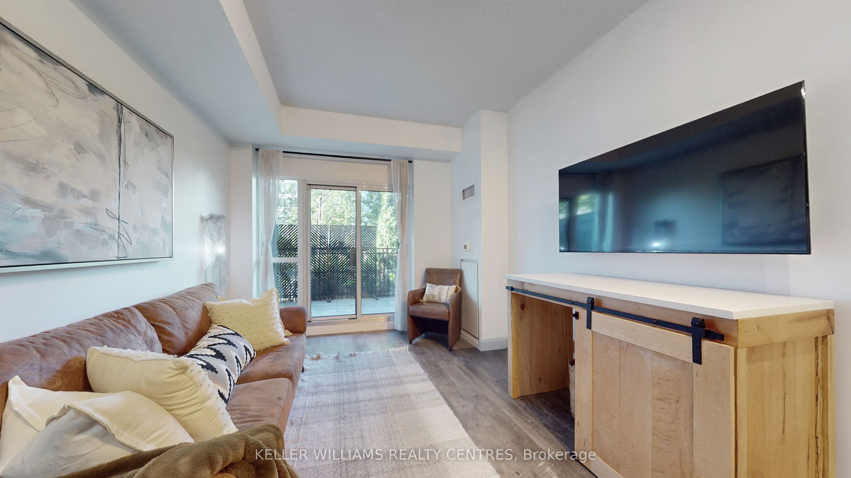165 Legion Road N 434, Toronto, ON M8Y 0A1 photo 4