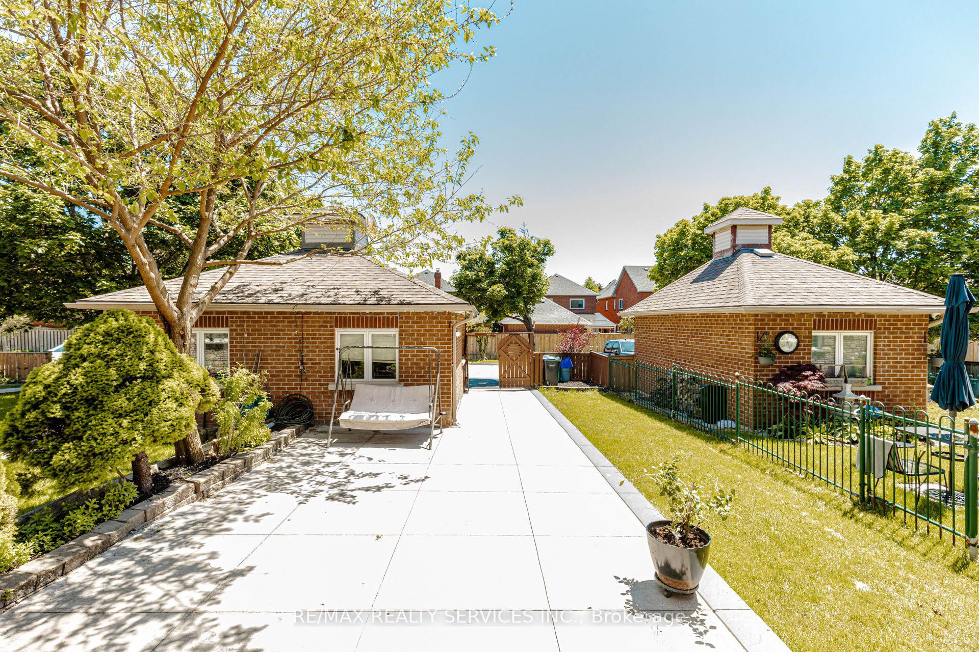 1135 Bellarosa Lane, Mississauga, ON L5V 1L3 photo 4