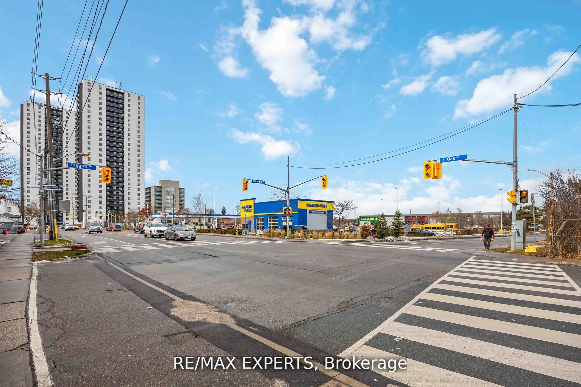 19B Oak Street, Toronto, ON M9N 0A4 photo 3