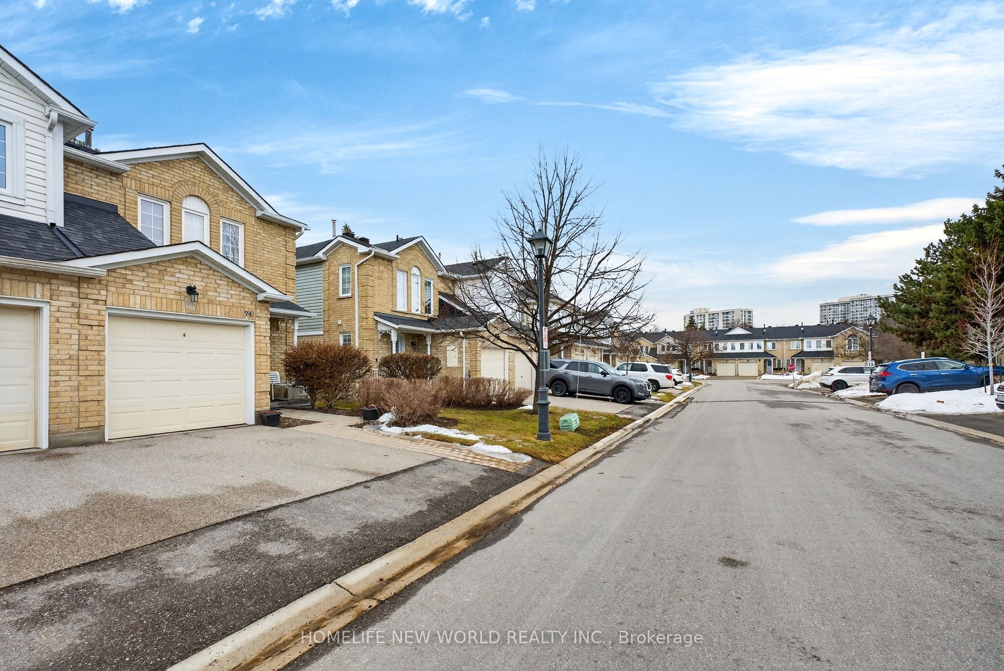 74 Heathcliffe Square, Brampton, ON L6S 5R4 photo 4