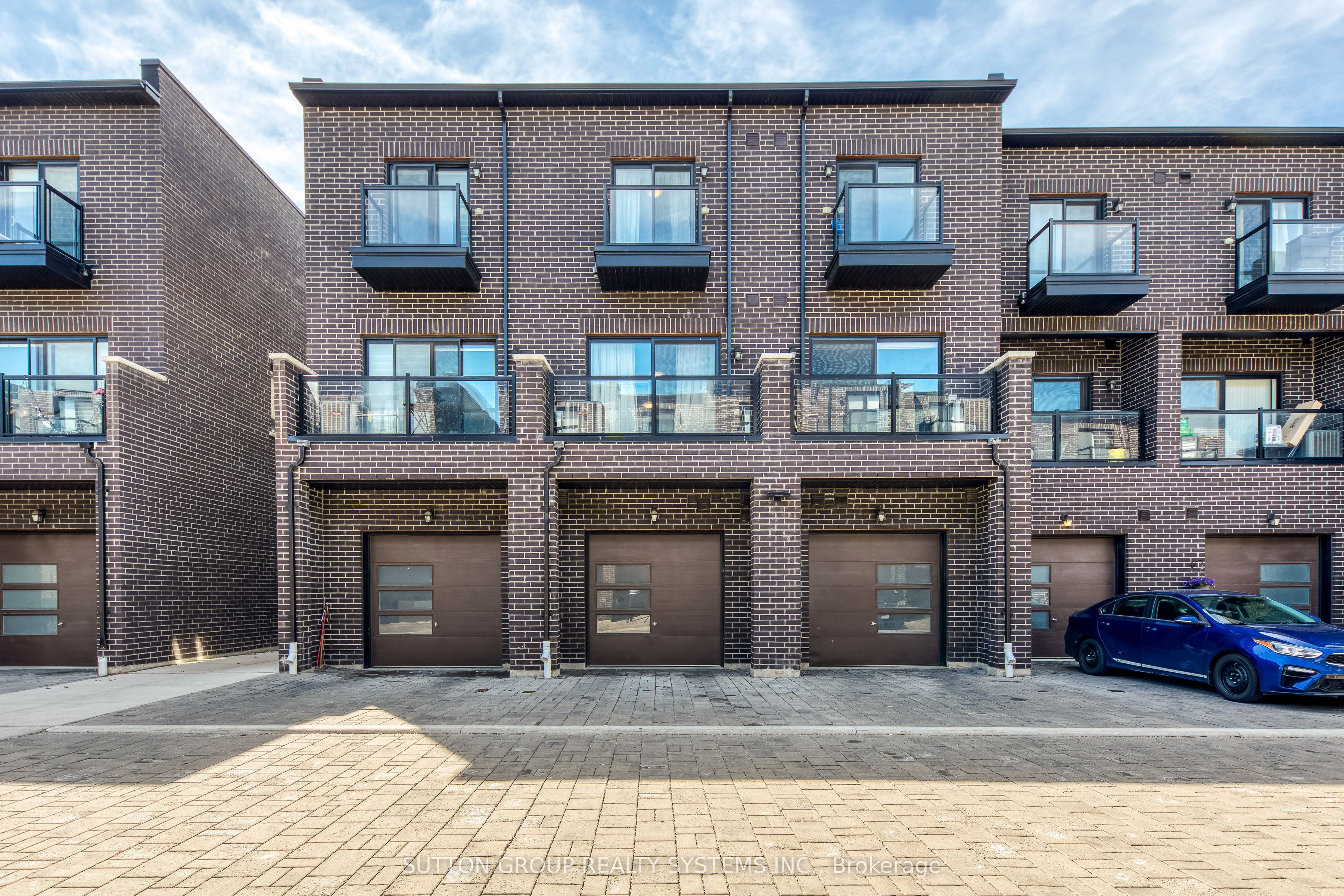 1 - 1774A Lawrence Avenue W Upper, Toronto, ON M6L 0A3