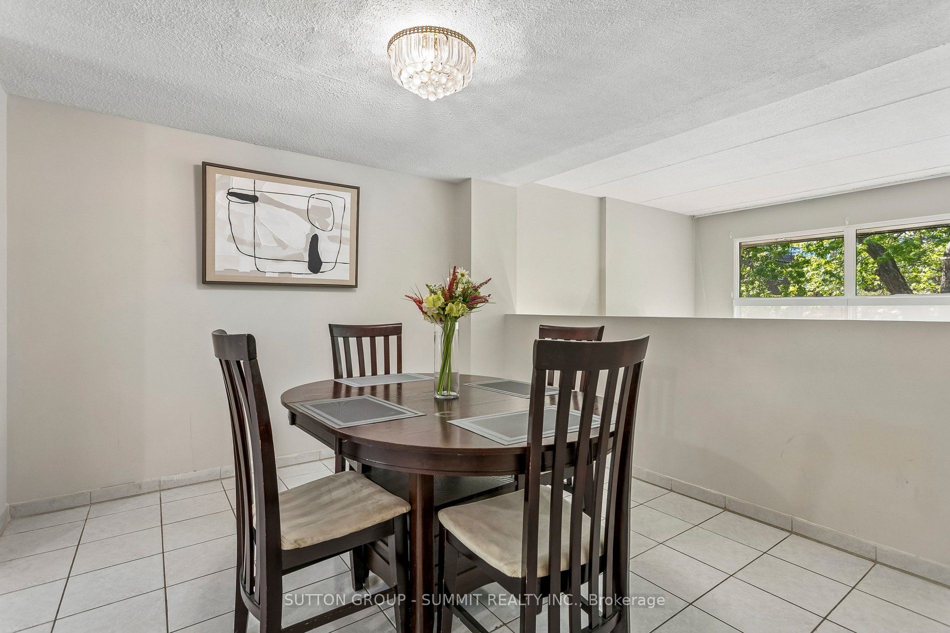 180 MISSISSAUGA VALLEY Boulevard 211, Mississauga, ON L5A 3M2 photo 5