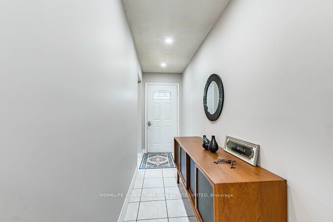 18 Pluto Drive, Brampton, ON L6V 3W5 photo 5