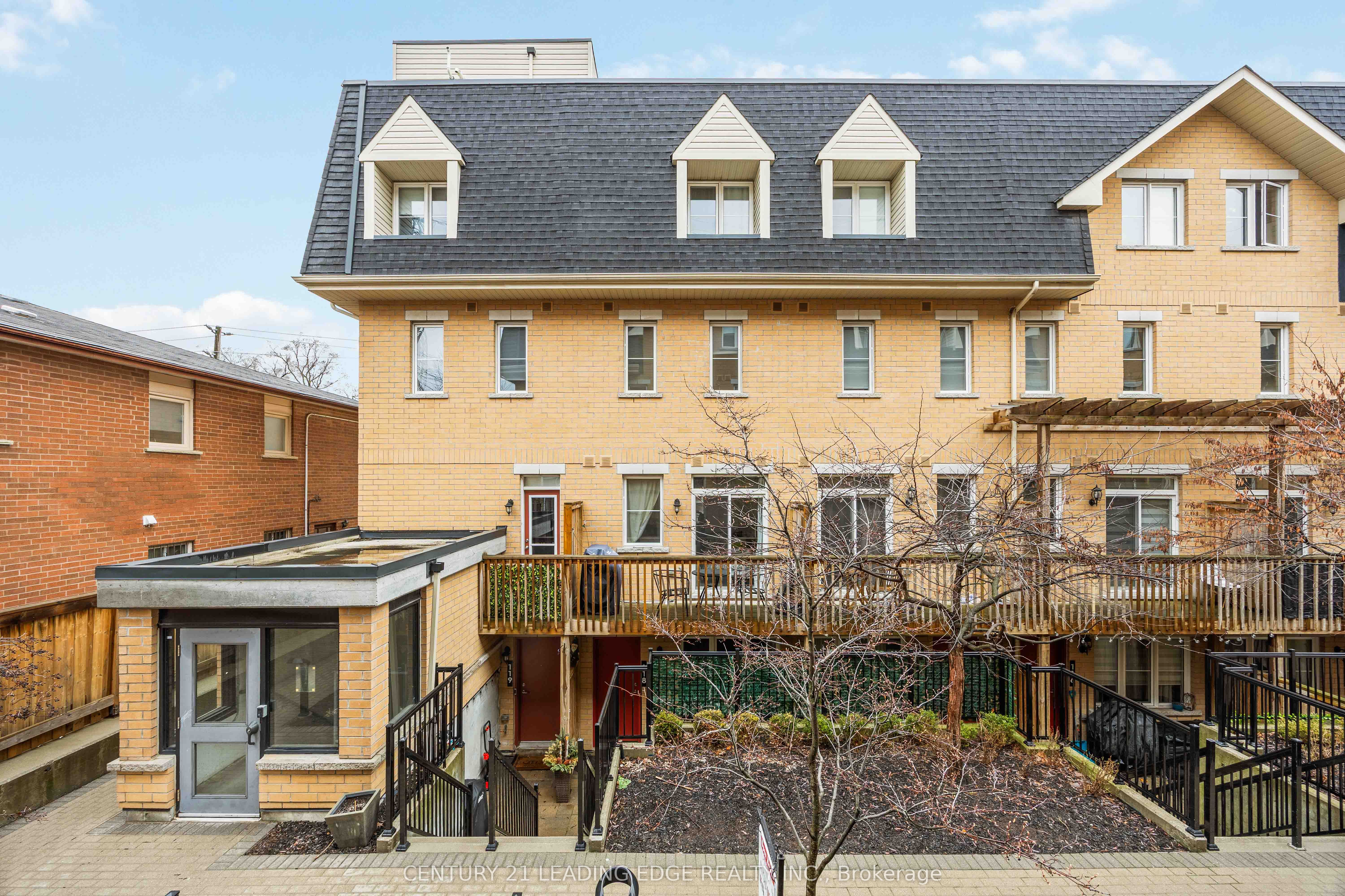380 Hopewell Avenue 121, Toronto, ON M6E 2S2 photo 4