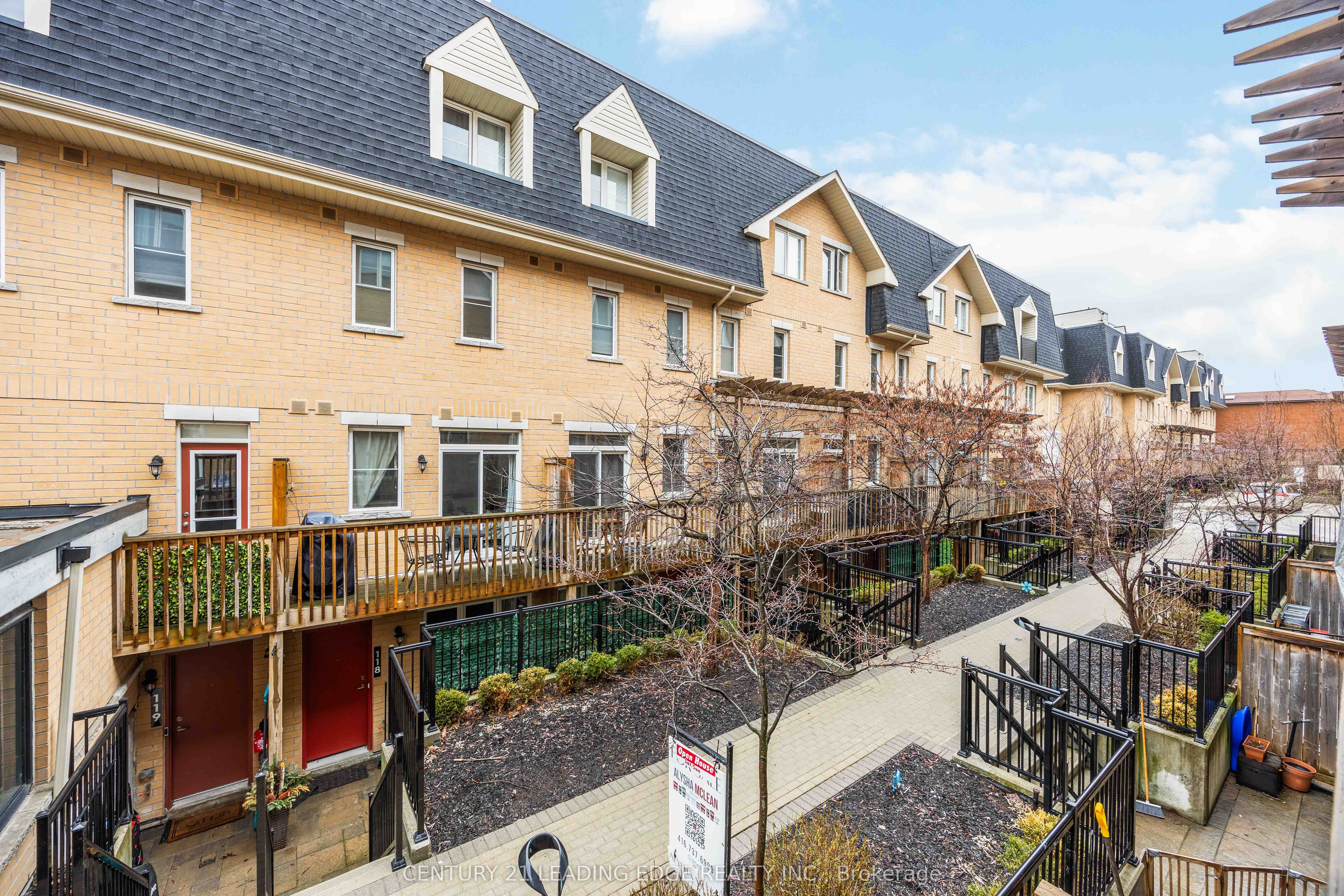 380 Hopewell Avenue 121, Toronto, ON M6E 2S2 photo 5