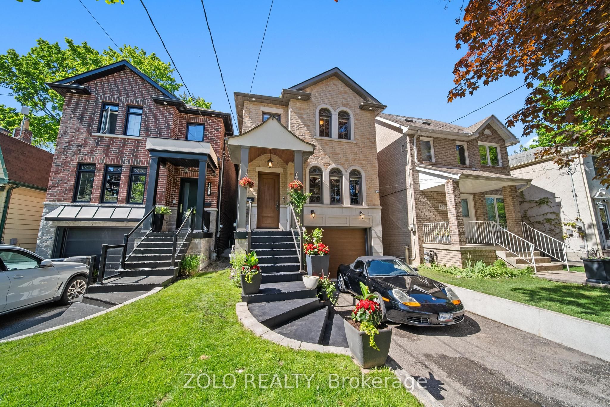 168A Lake Promenade, Toronto, ON M8W 1A7 photo 2