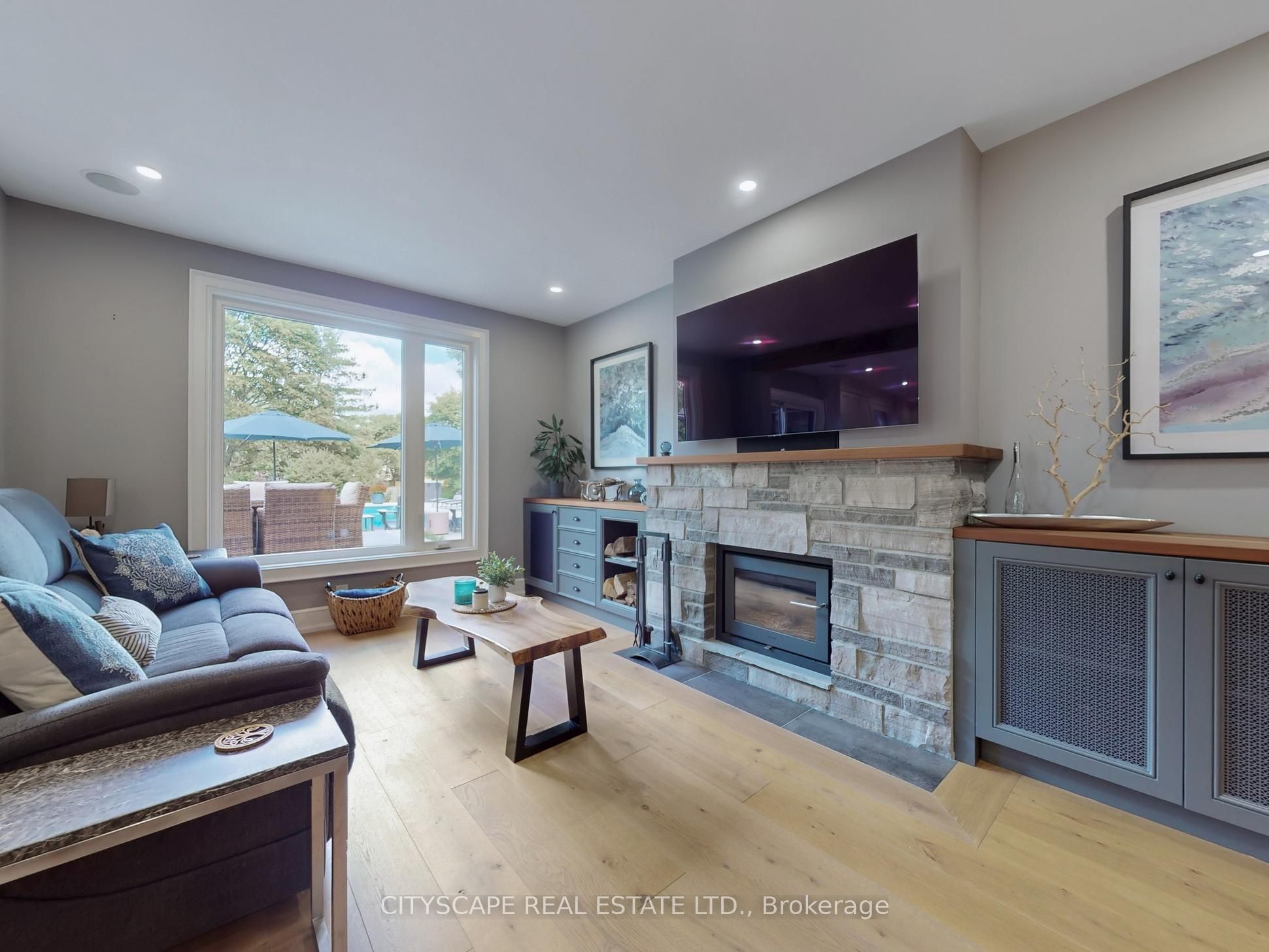 2585 Kenna Court, Mississauga, ON L5K 2K4 photo 5