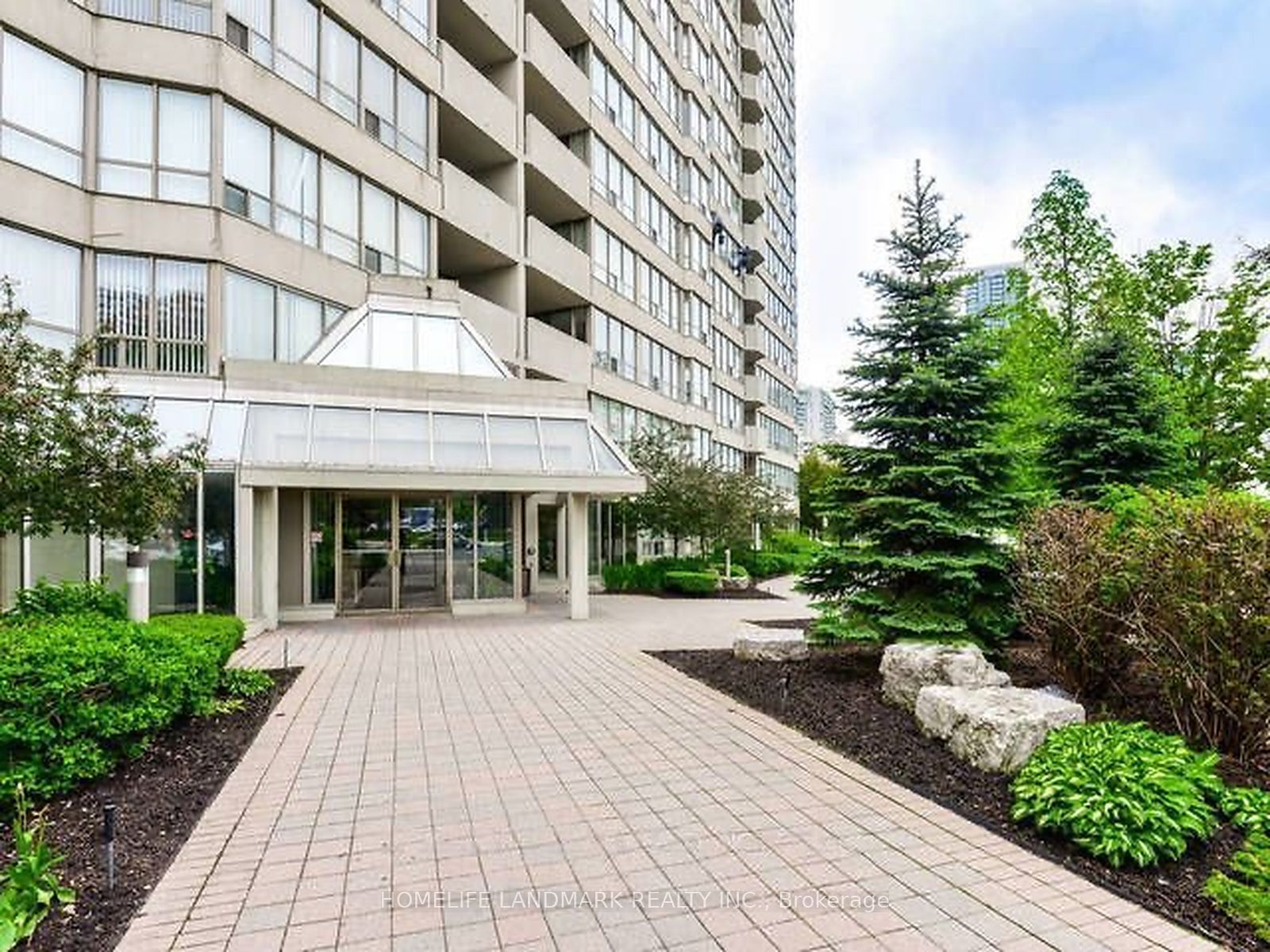 400 Webb Drive 501, Mississauga, ON L5B 3Z7