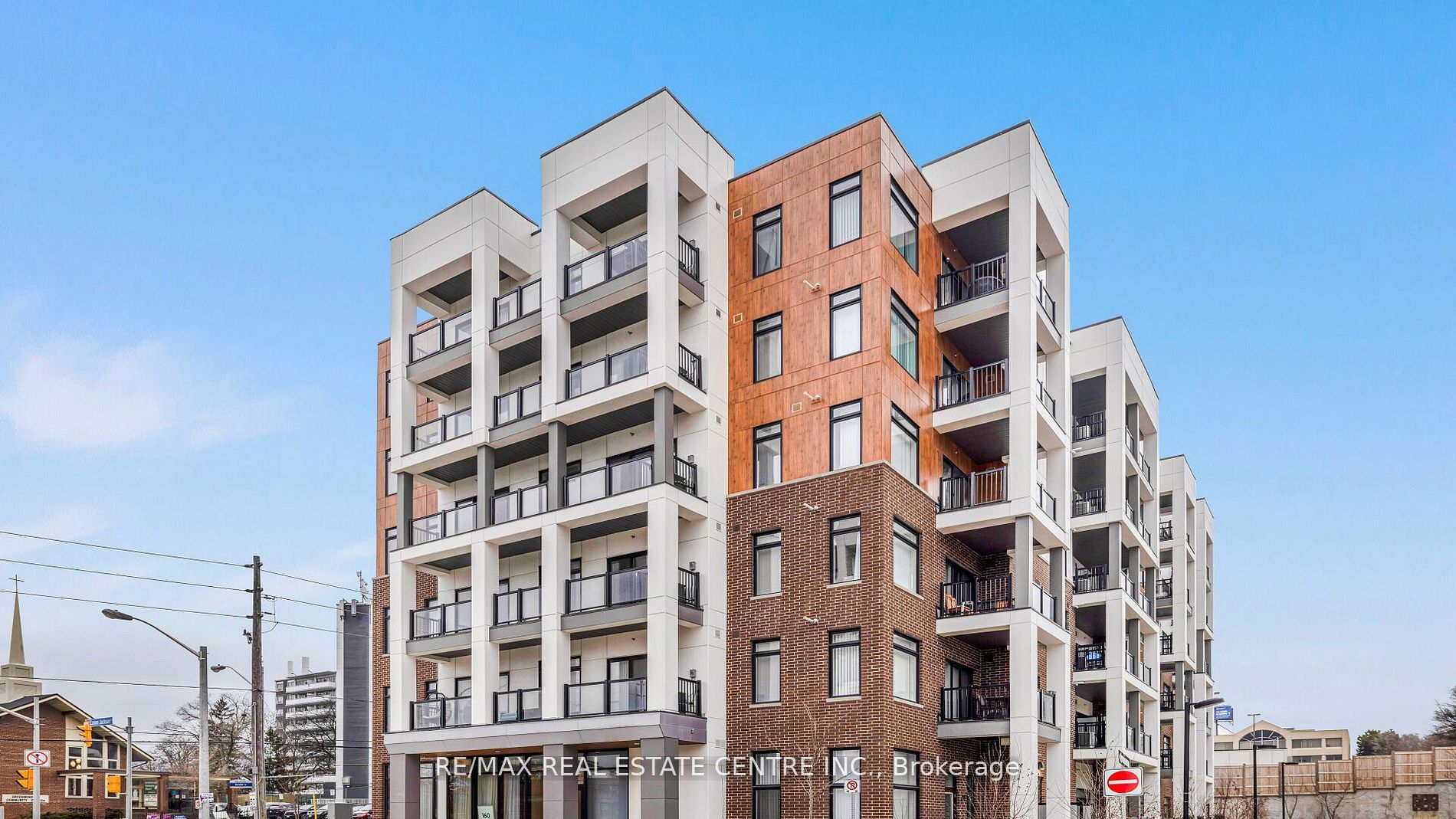 160 Canon Jackson Drive 602, Toronto, ON M6M 0B6 photo 2