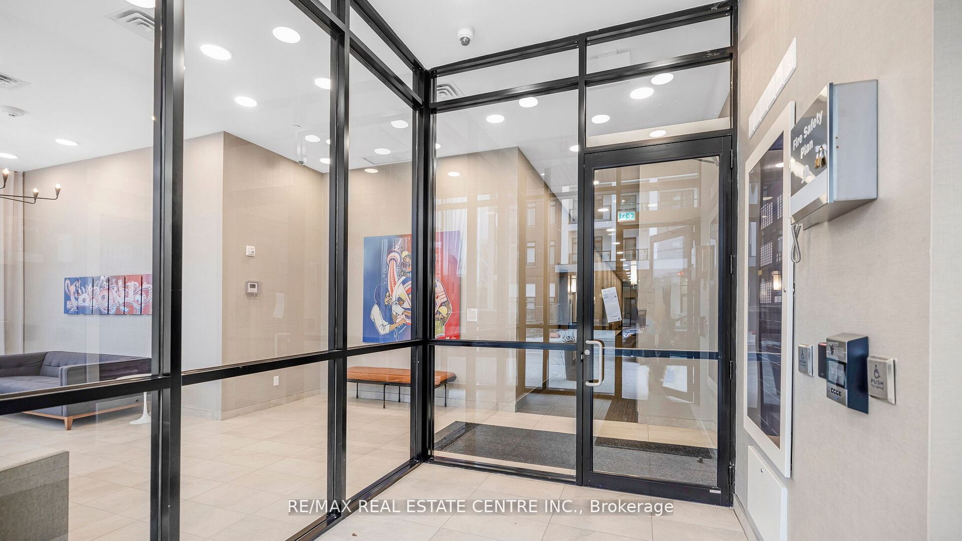 160 Canon Jackson Drive 602, Toronto, ON M6M 0B6 photo 4