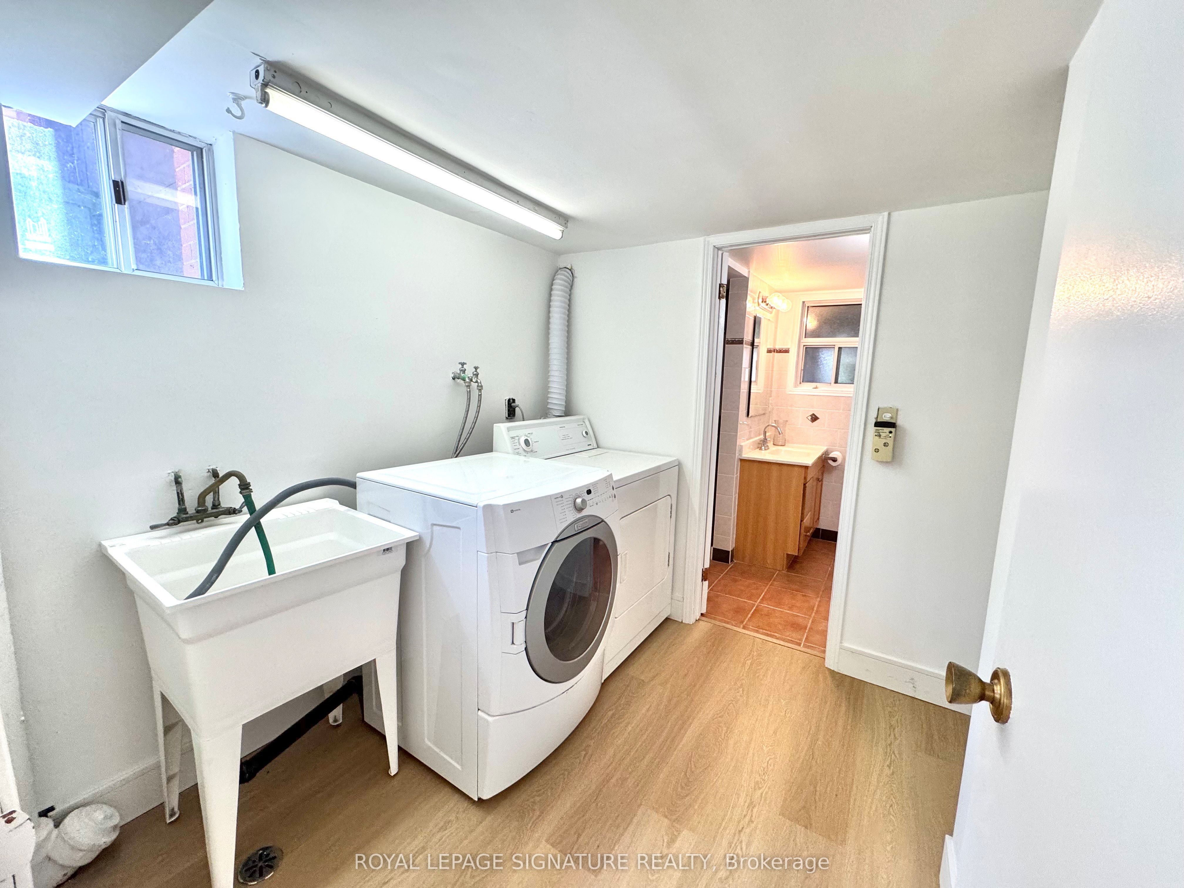 36 Ashmore Avenue Lower, Toronto, ON M8Z 4C4 photo 4