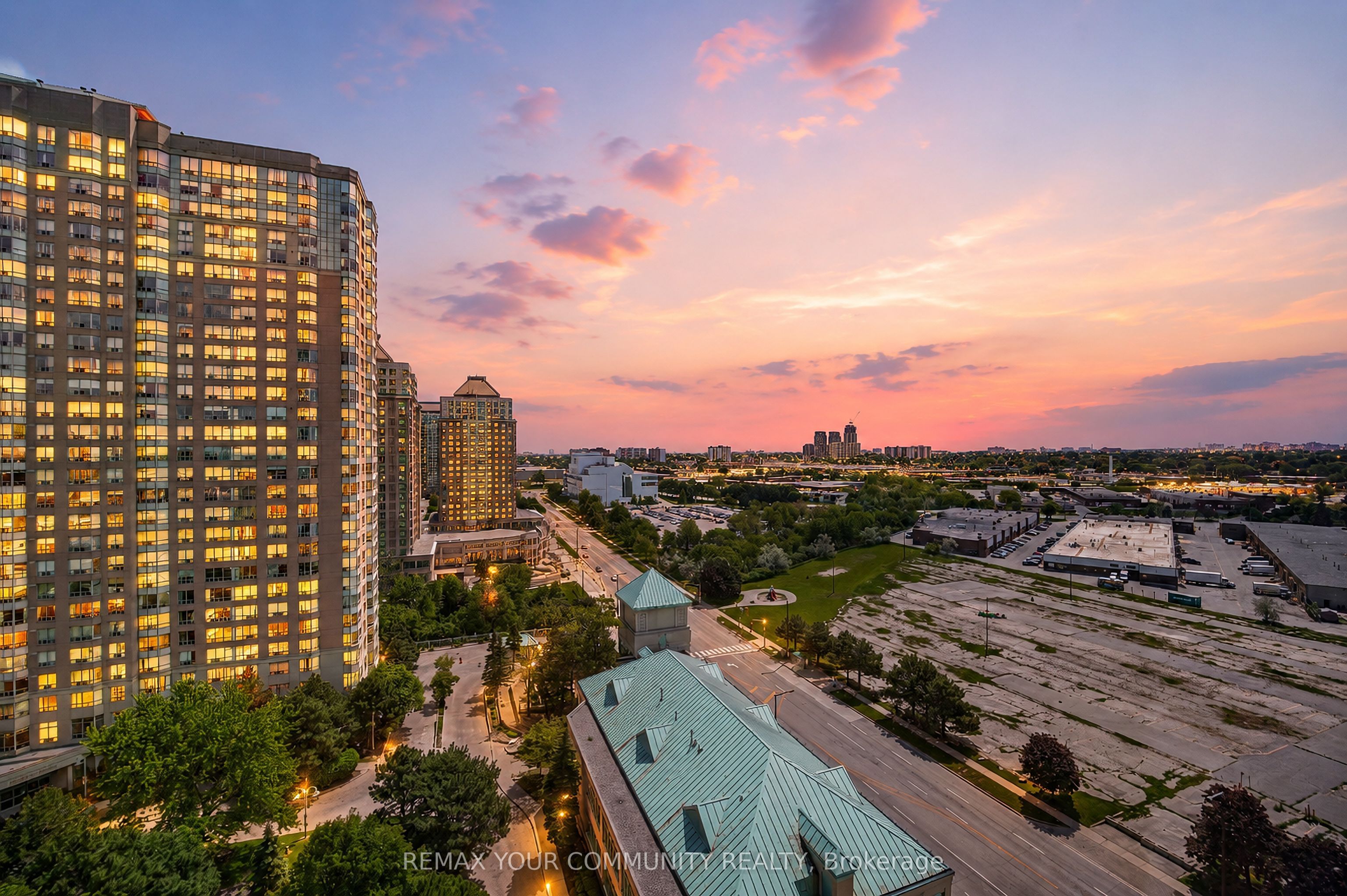 23 Brookwell Drive 3, Toronto, ON M3M 2X9