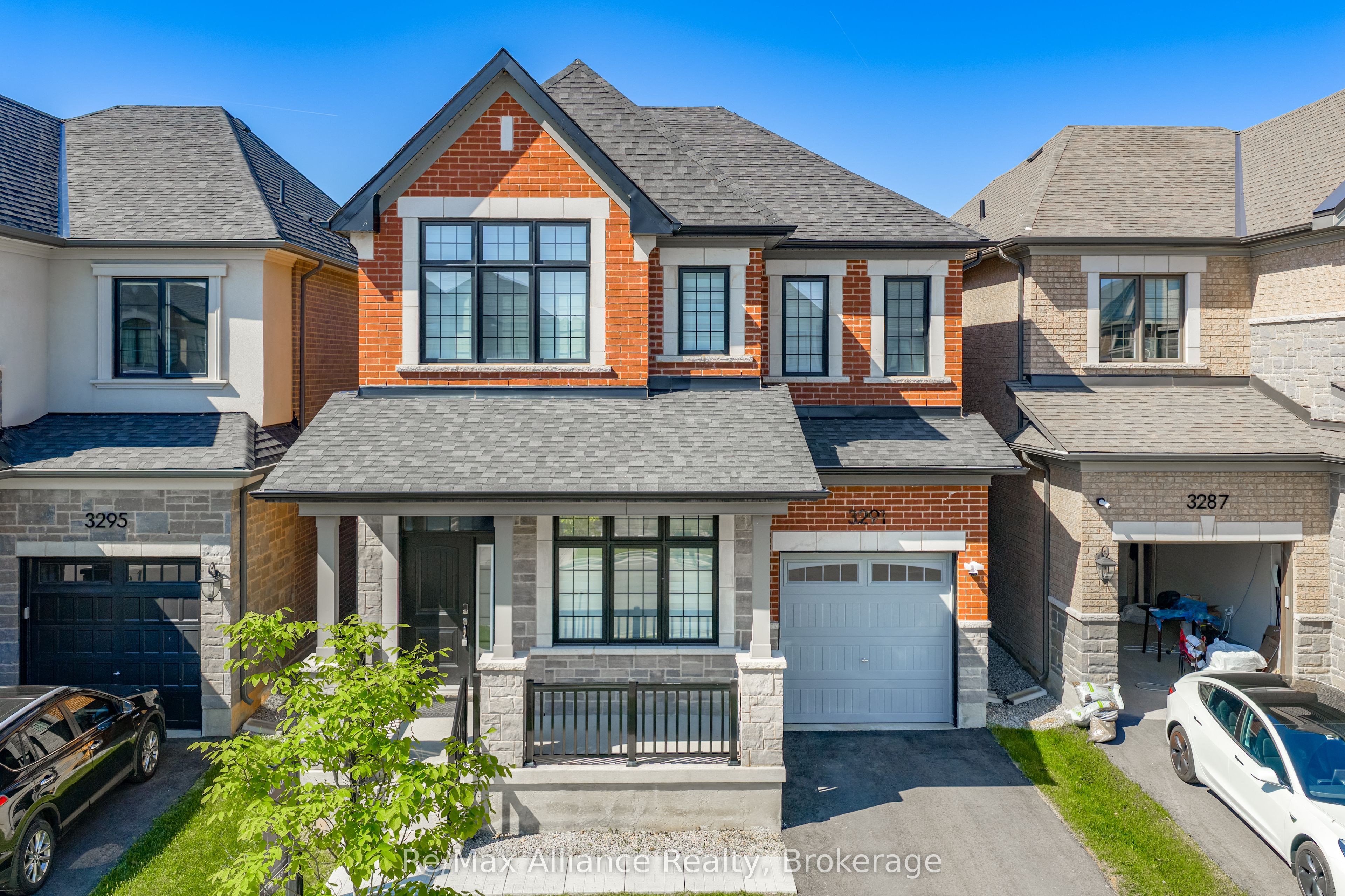 3291 Harasym Trail, Oakville, ON L6M 5N6 photo 3
