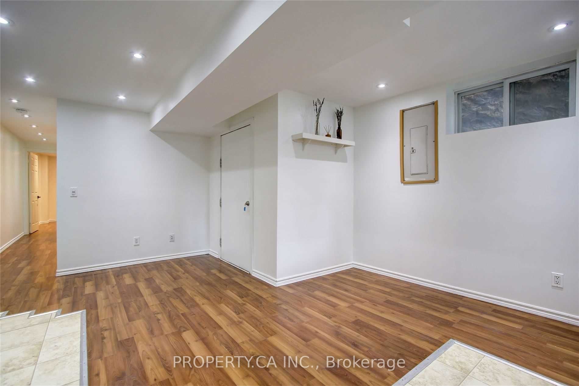 1012 Ossington Avenue Lower, Toronto, ON M6G 3V6 photo 4