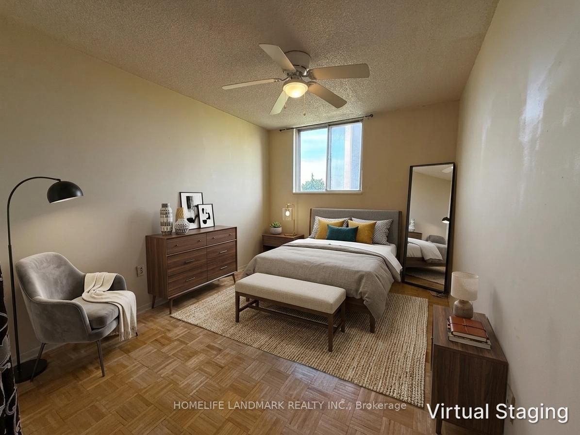 200 Lotherton Pathway 506, Toronto, ON M6B 2G9 photo 2