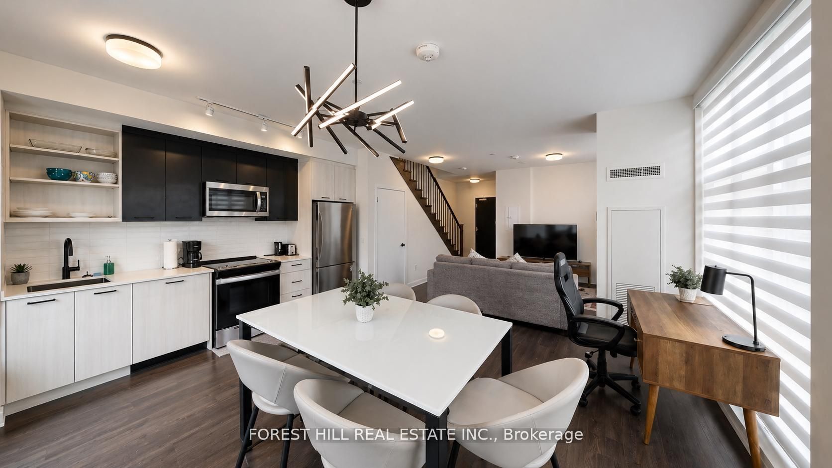 16 Symes Road 104, Toronto, ON M6N 0B4