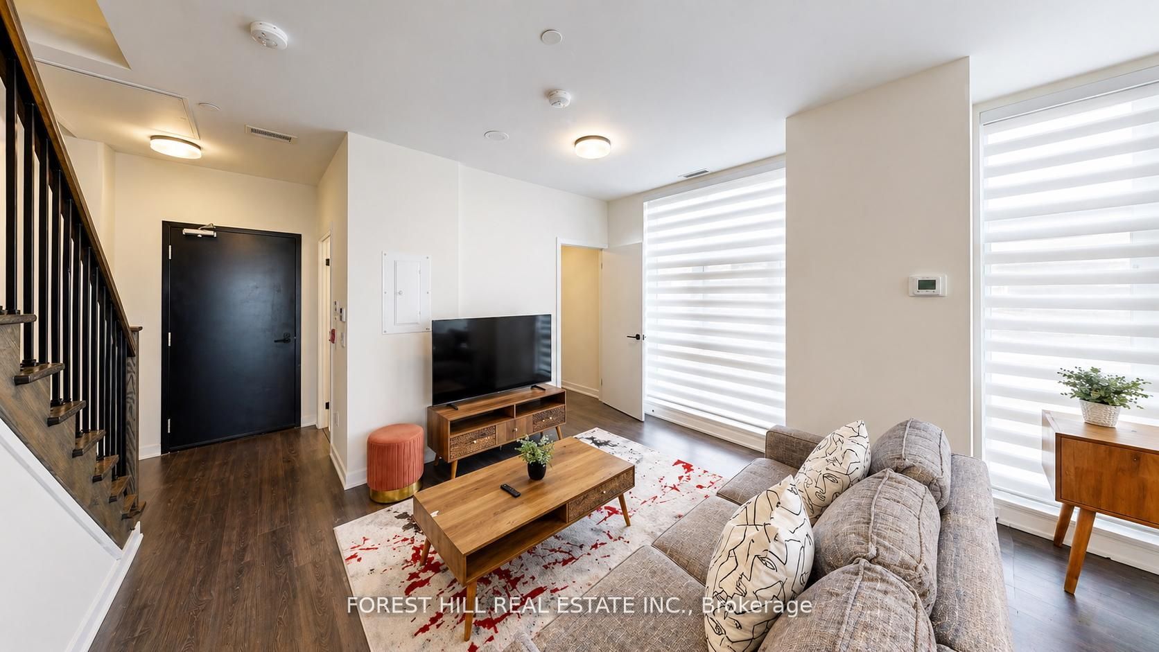 16 Symes Road 104, Toronto, ON M6N 0B4 photo 4