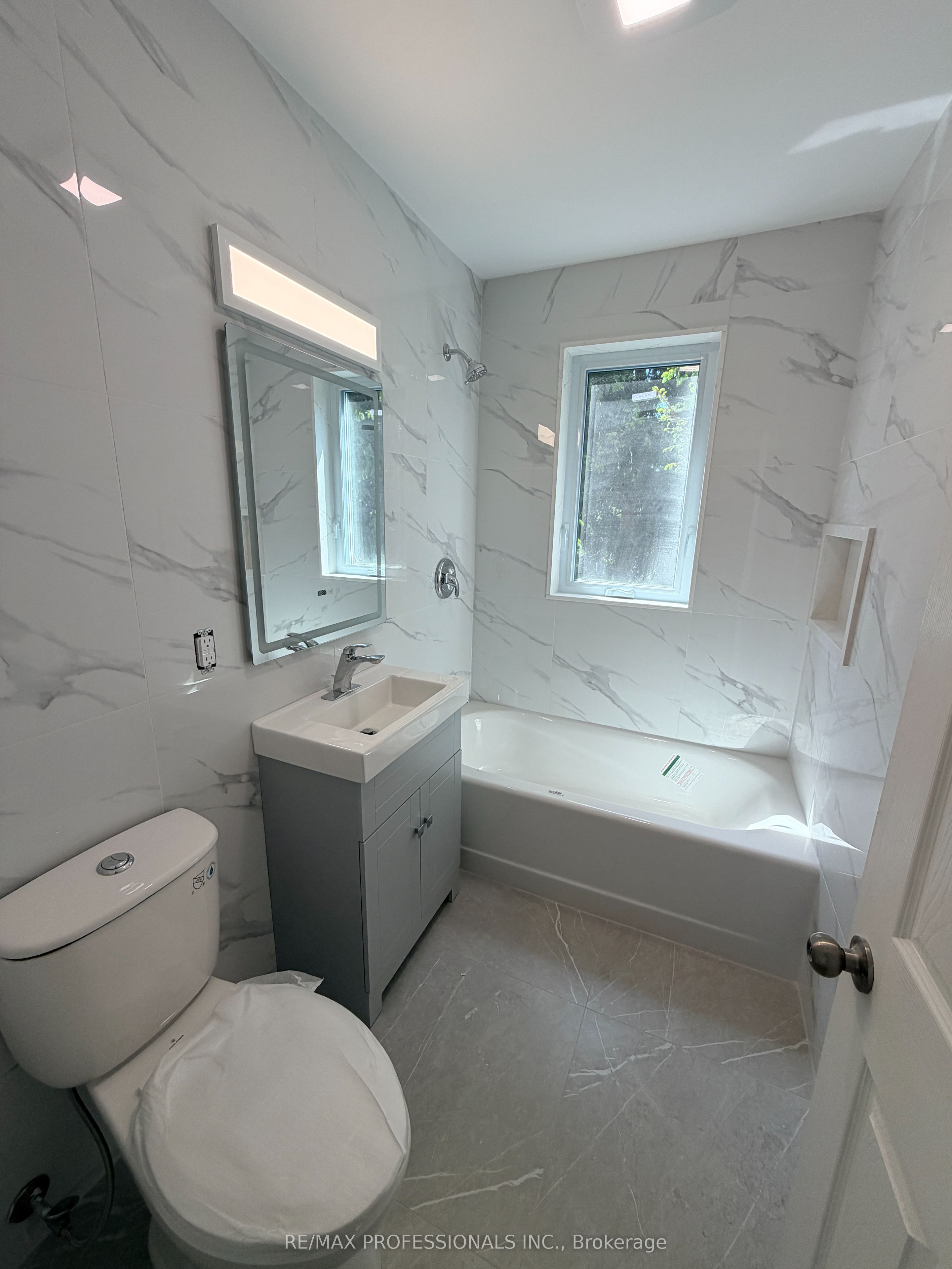32 Heman Street 3, Toronto, ON M8V 1X5