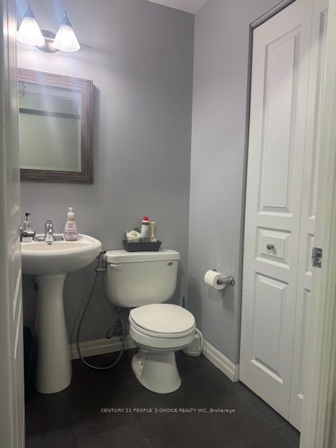 225 Webb Drive 603, Mississauga, ON L5B 4P2
