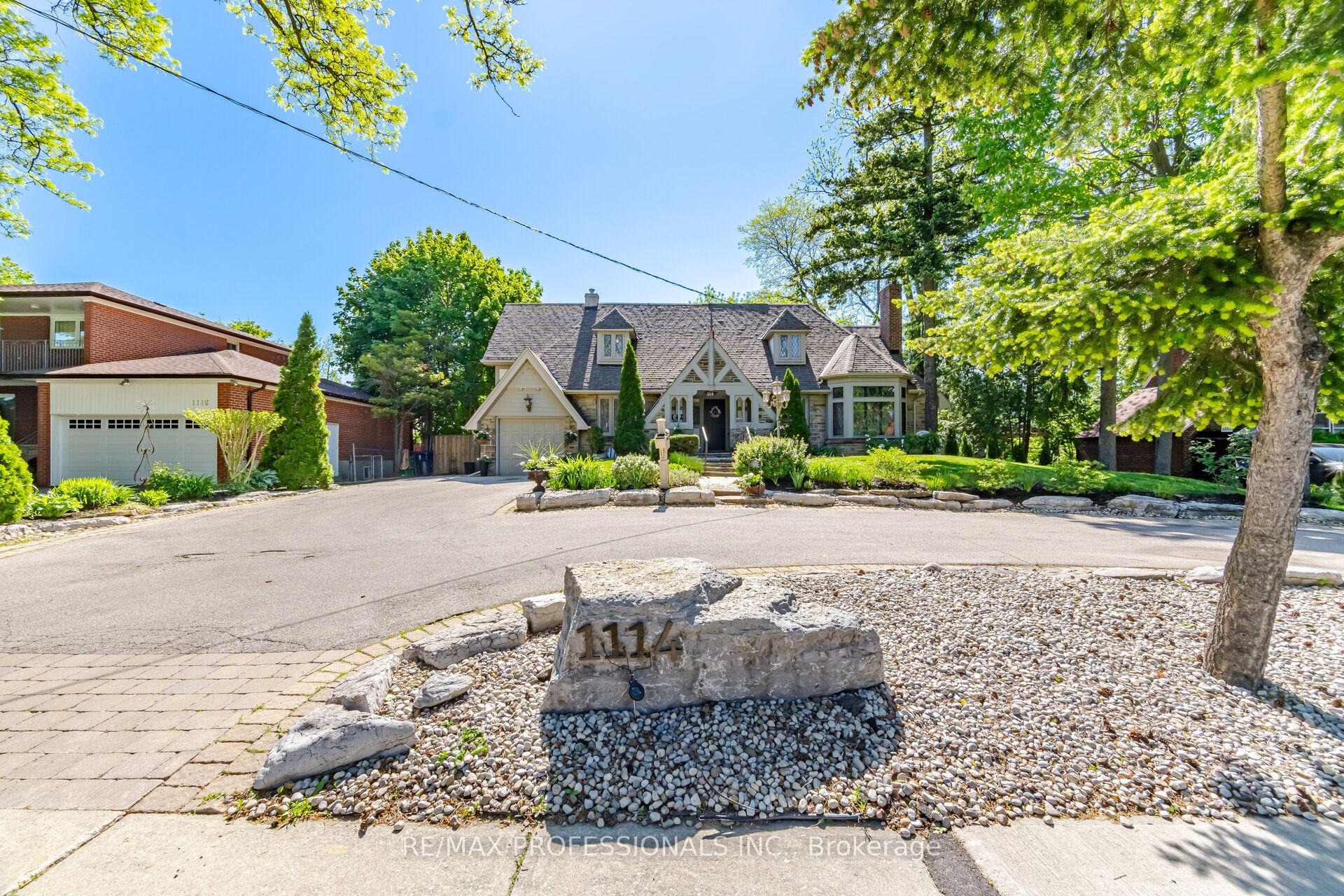 1114 Kipling Avenue, Toronto, ON M9B 3M5 photo 2