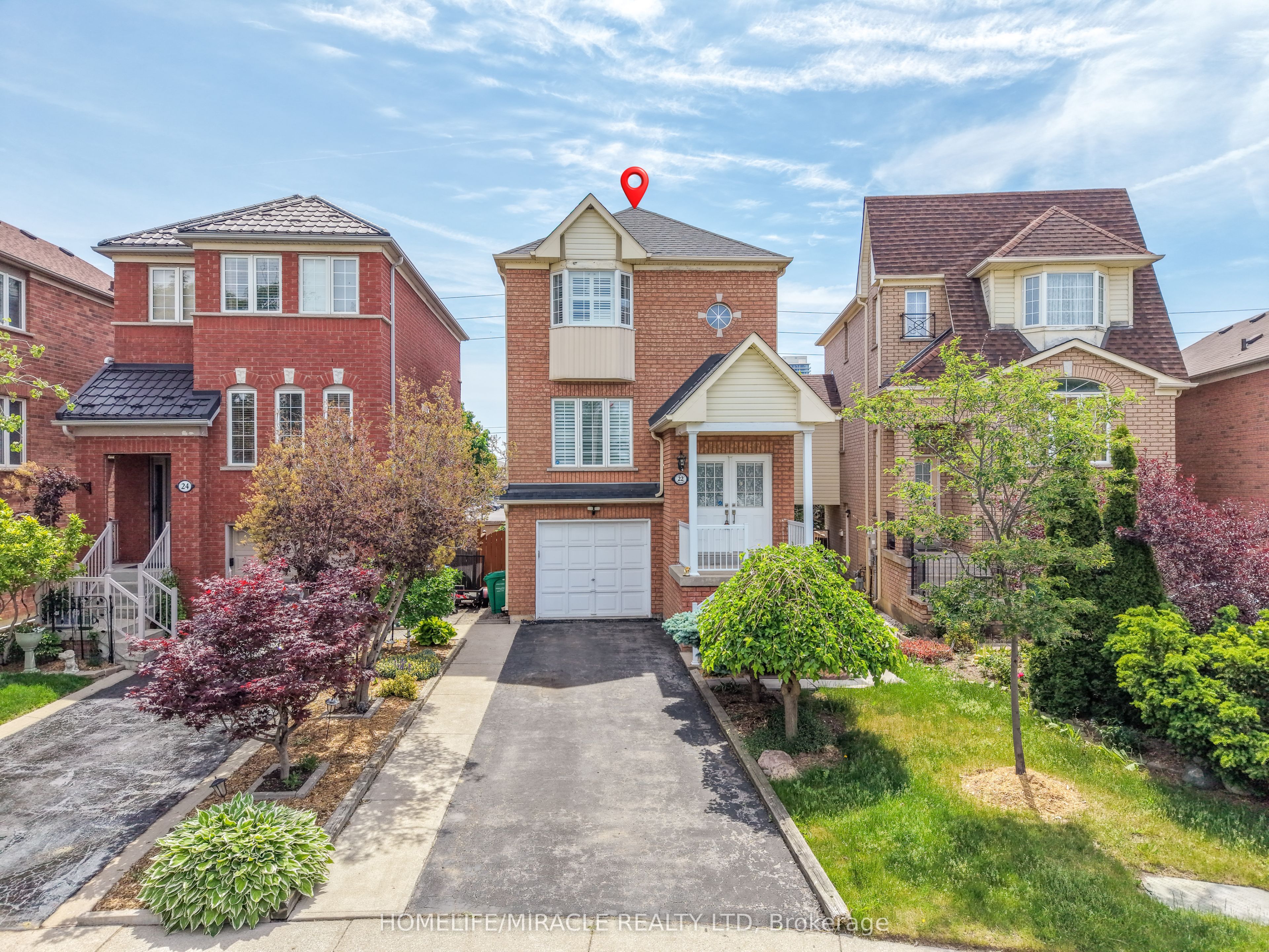 22 Domenico Crescent, Brampton, ON L6P 1H5