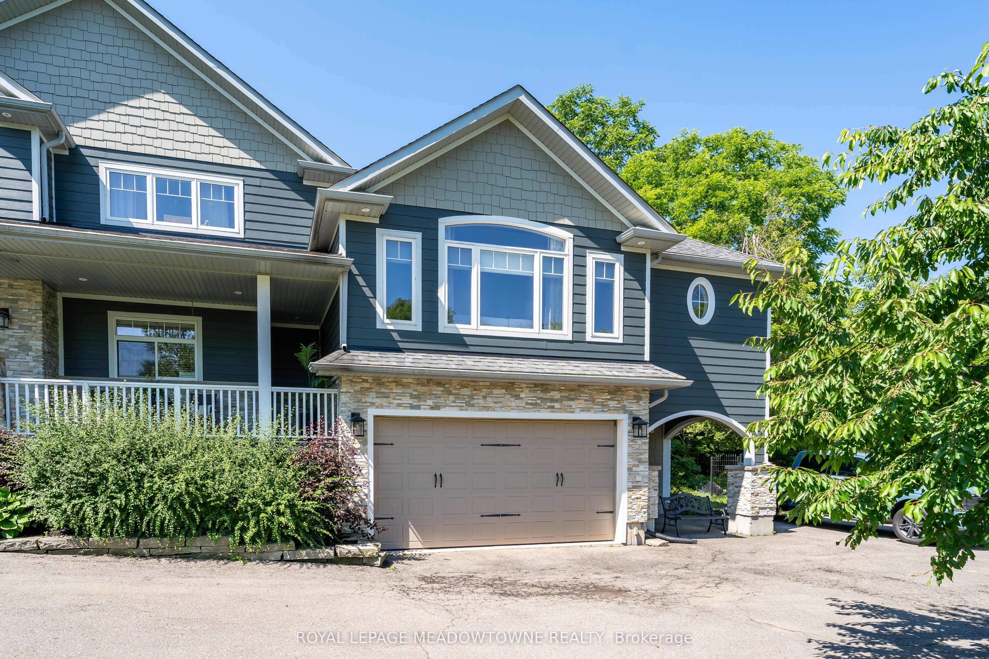 254 Main Street S, Halton Hills, ON L7G 4S5 photo 3