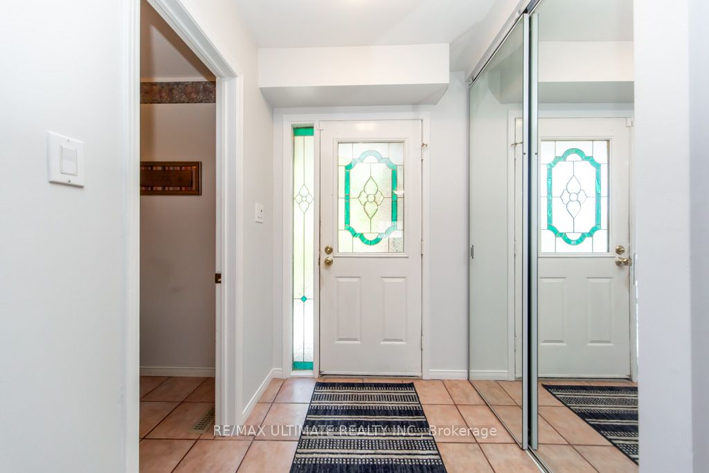 3 Aron Drive, Brampton, ON L6Y 2S3 photo 3