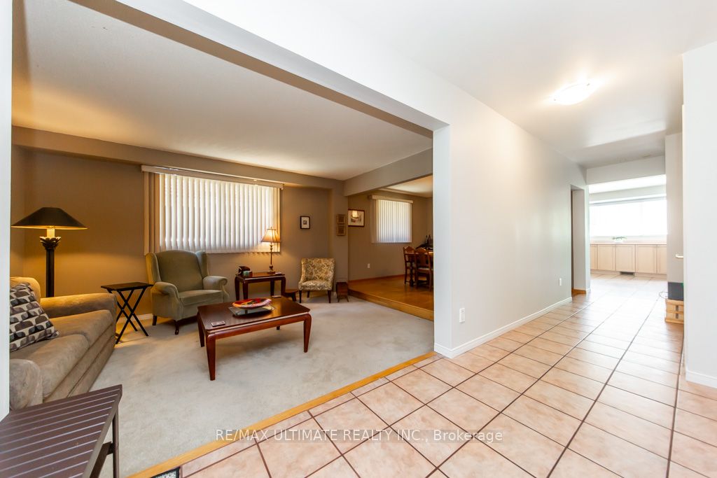 3 Aron Drive, Brampton, ON L6Y 2S3 photo 5