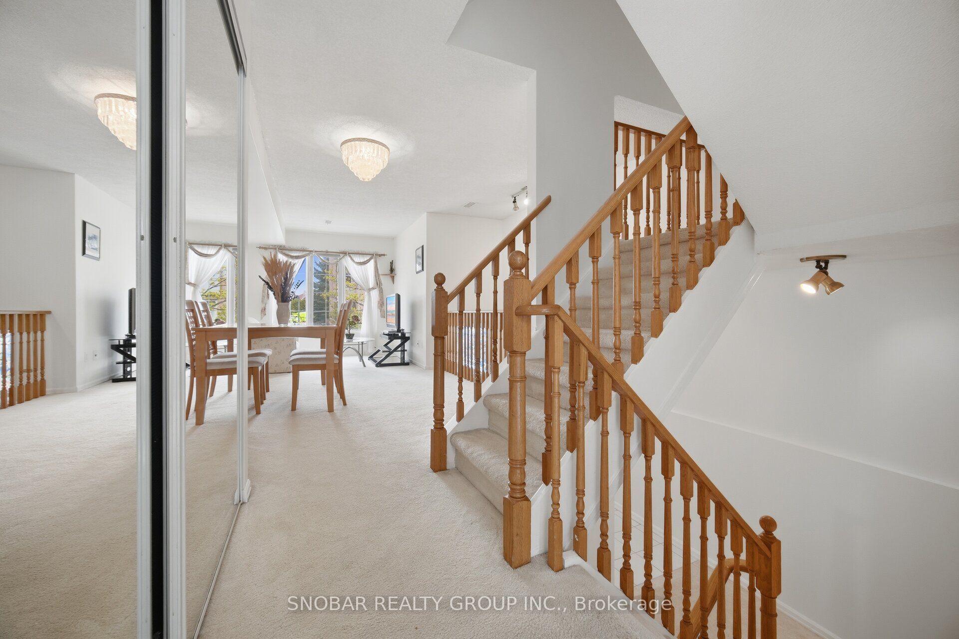 1050 Bristol Road W 31, Mississauga, ON L5V 2E8 photo 3