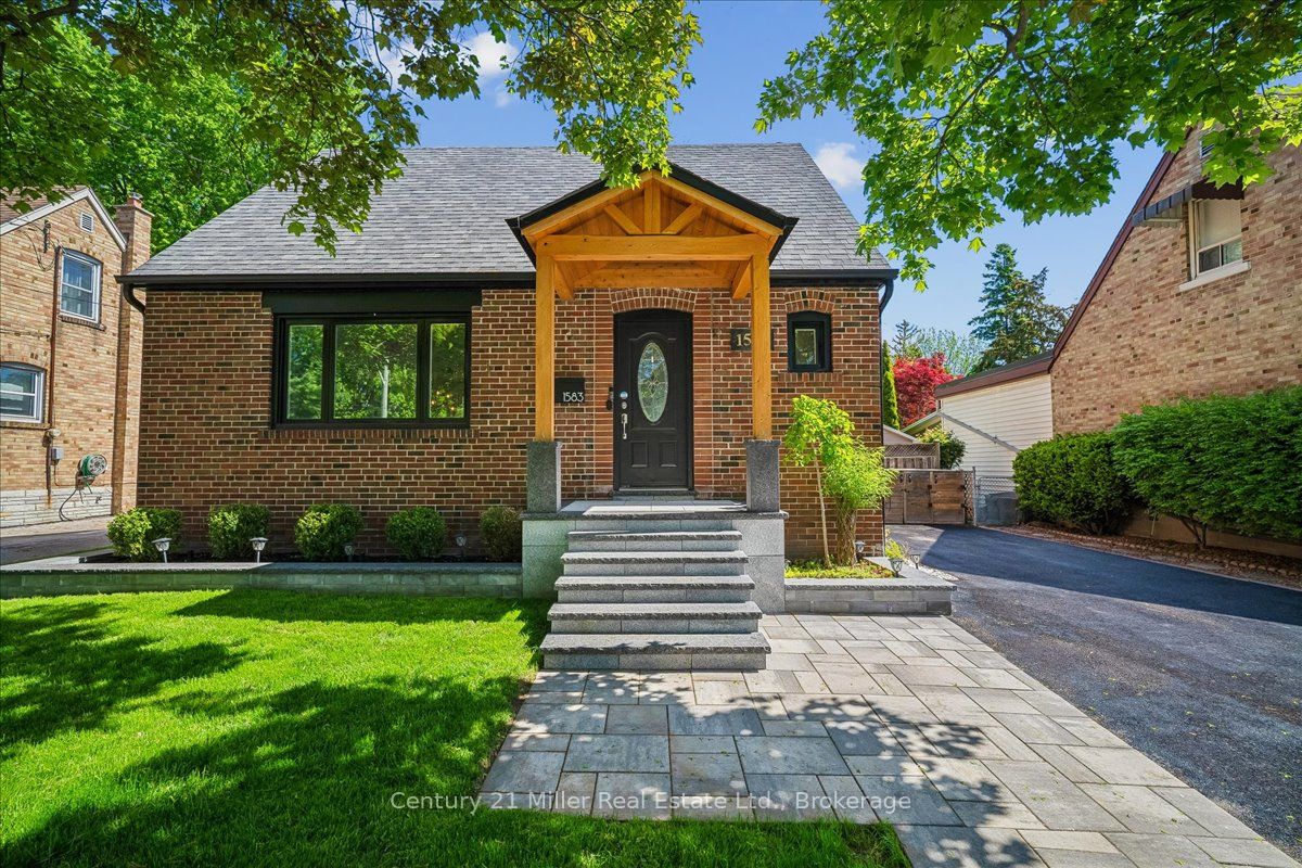 1583 Blanefield Road, Mississauga, ON L5G 4H3