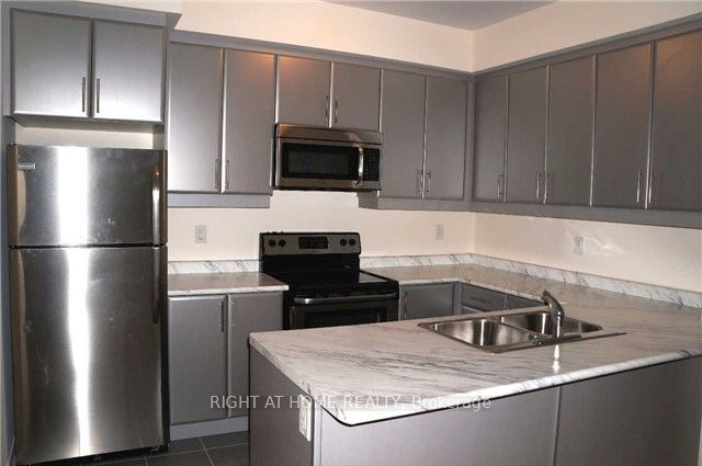 263 Georgian Drive 302, Oakville, ON L6H 6V1 photo 5