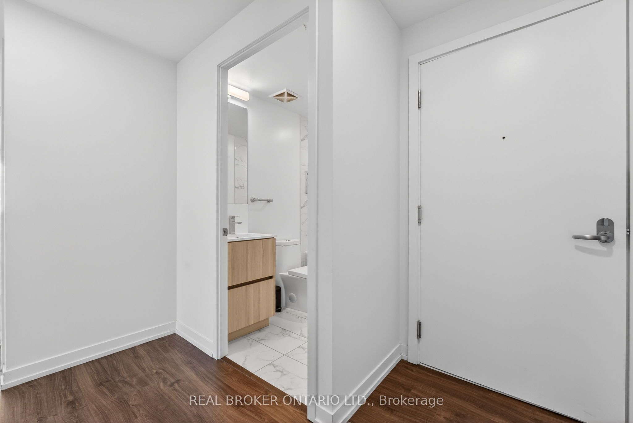 251 Masonry Way 416, Mississauga, ON L5H 0B3 photo 5