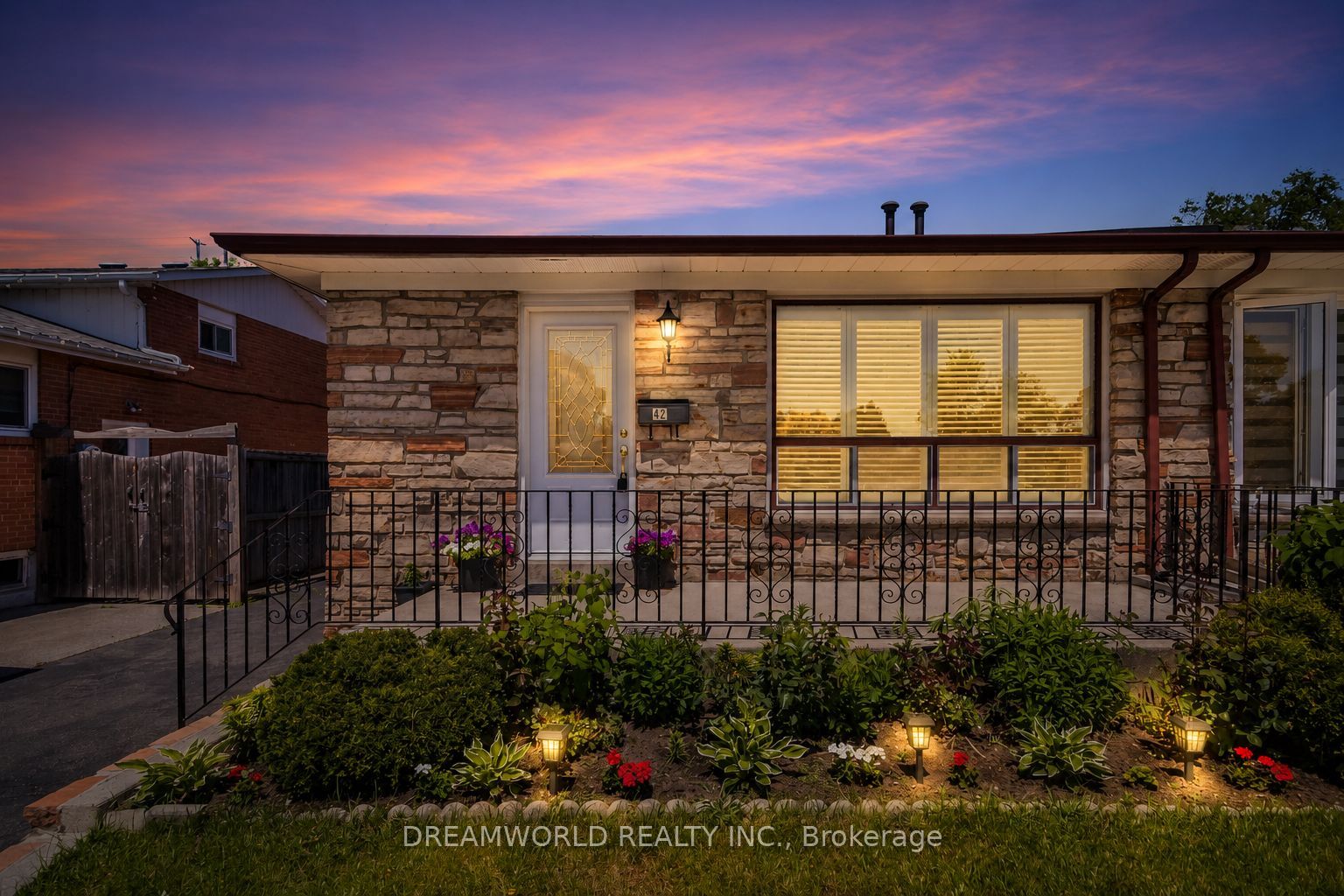 42 Northwood Drive, Brampton, ON L6X 2L2 photo 2