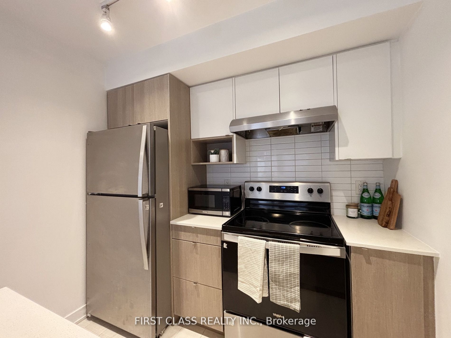 1127 Cooke Boulevard 514, Burlington, ON L7T 4A8 photo 5