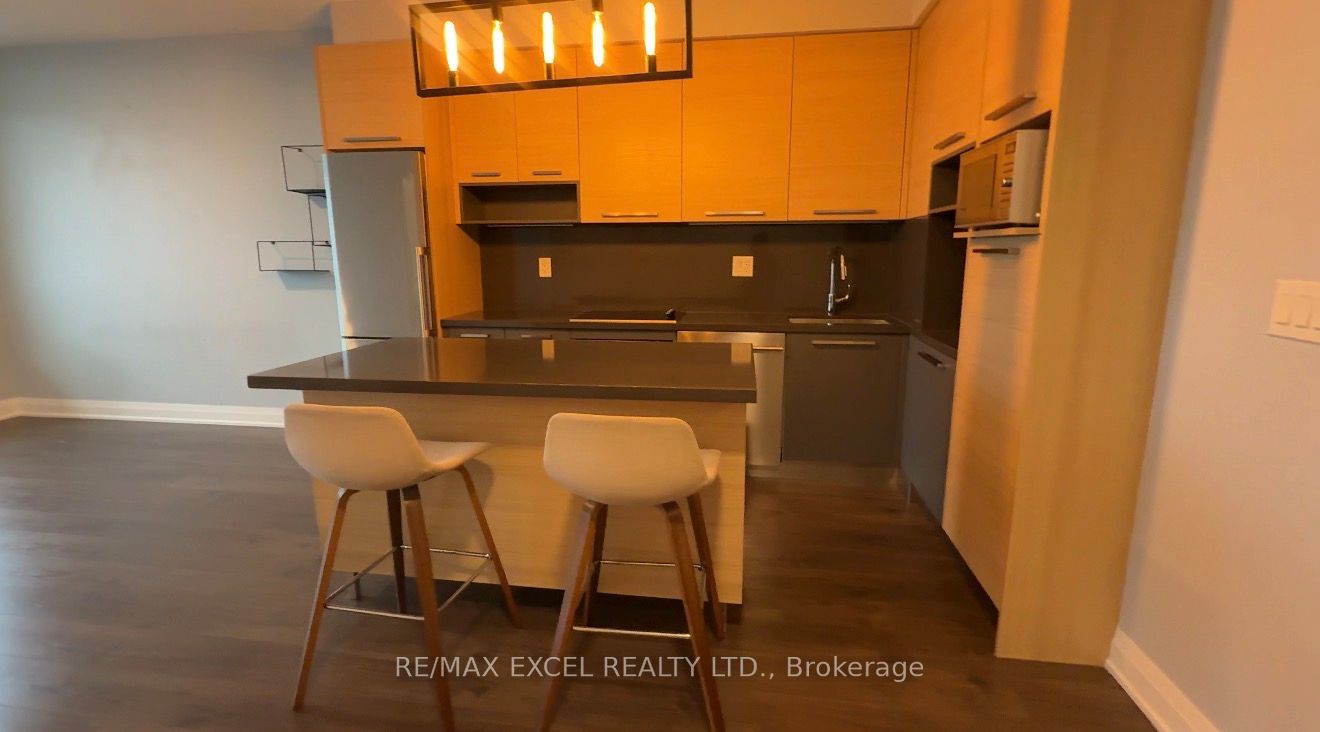 36 Park Lawn Road 4006, Toronto, ON M8V 0E5 photo 2